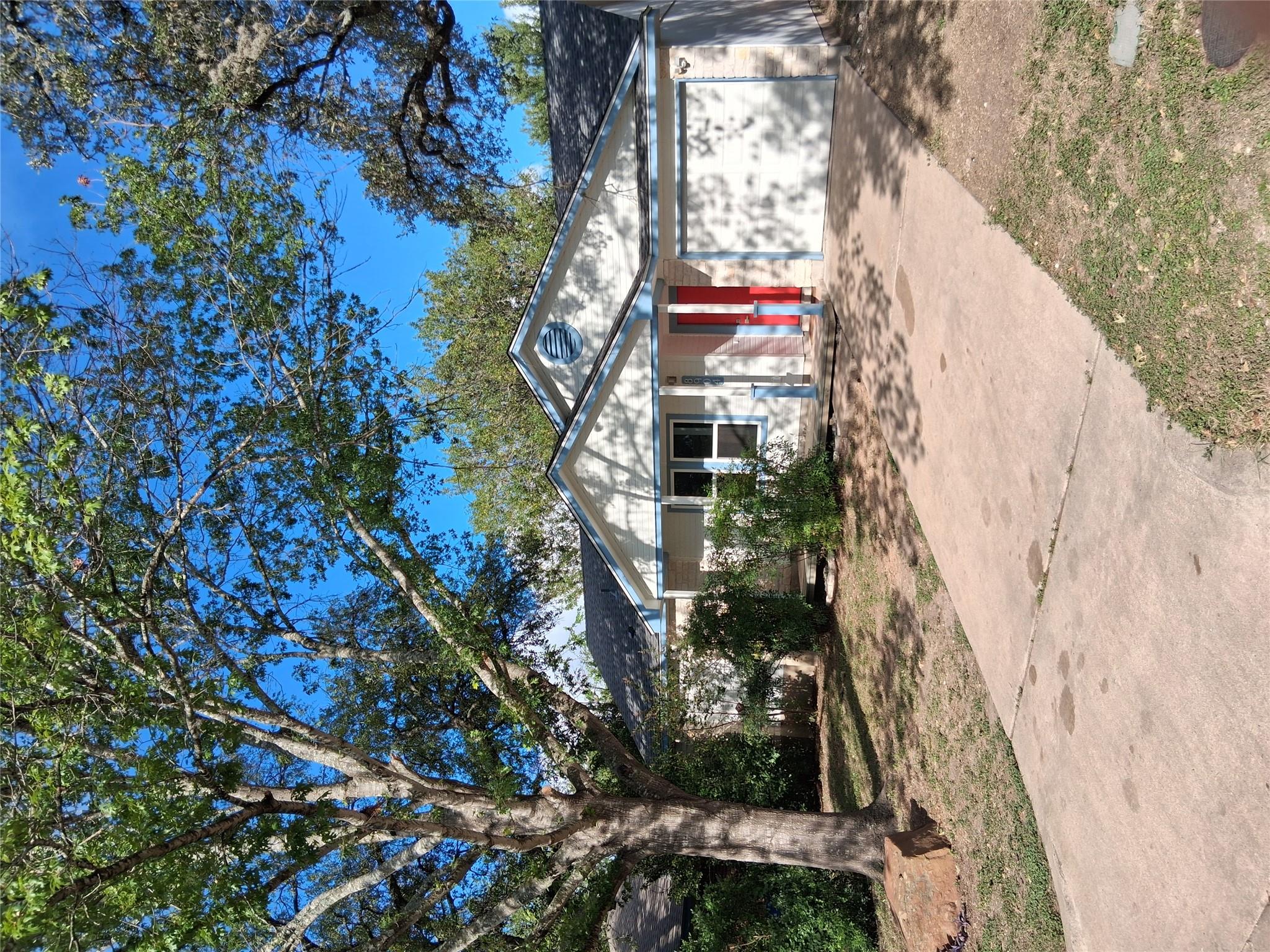 8904 Linton Dr Property Photo 1