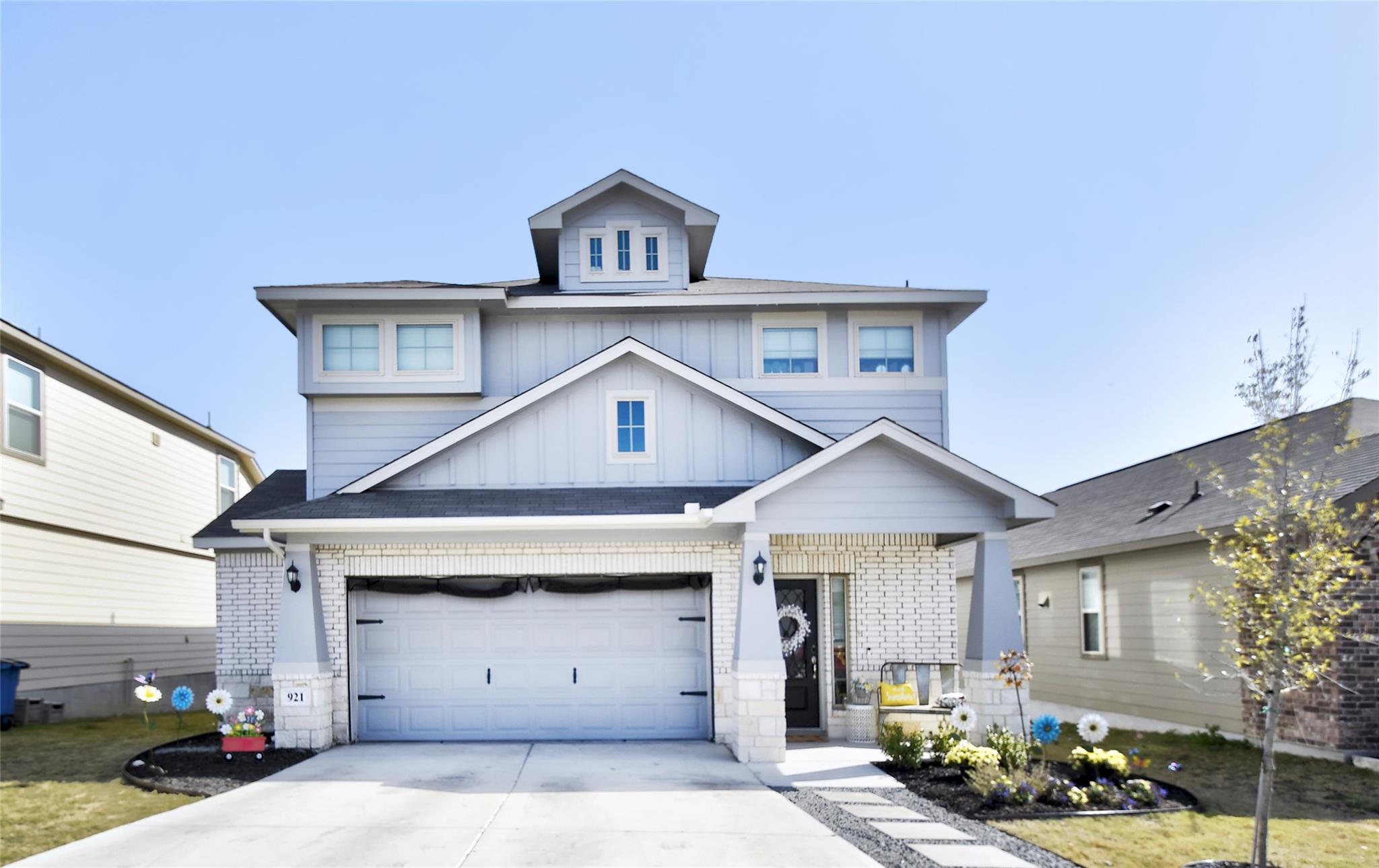 921 Windflower Property Photo