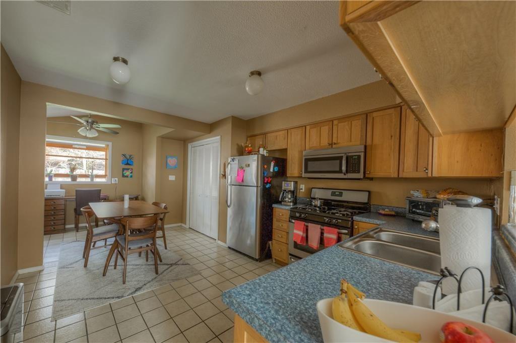 11902 Broad Oaks Dr Property Photo 6