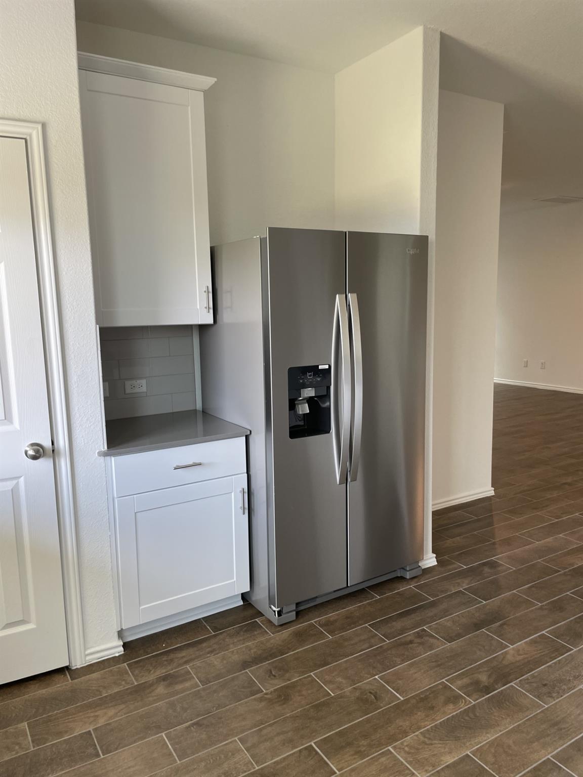 448 Pickrell Loop Property Photo 2