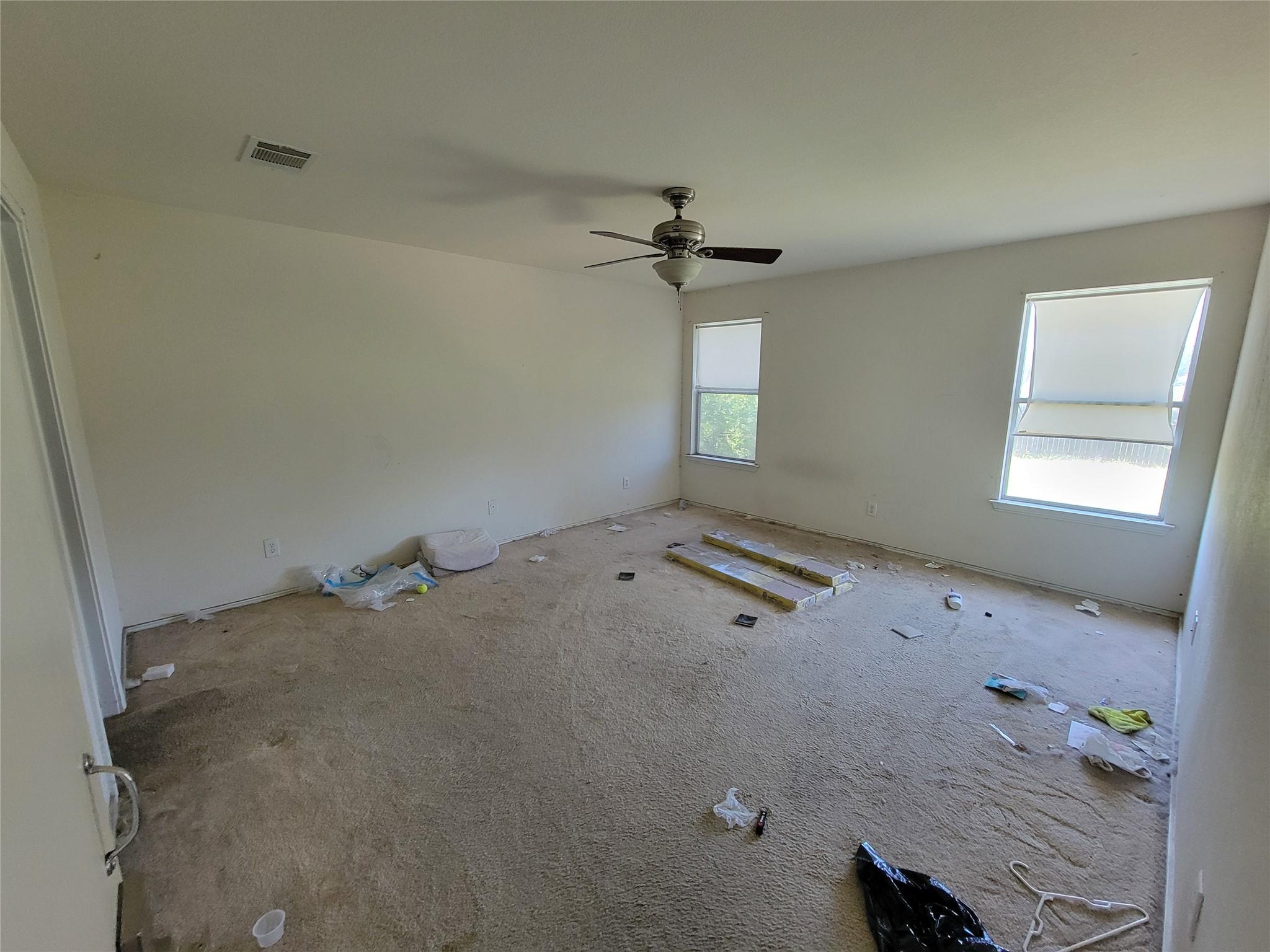 407 Saul St Property Photo 6
