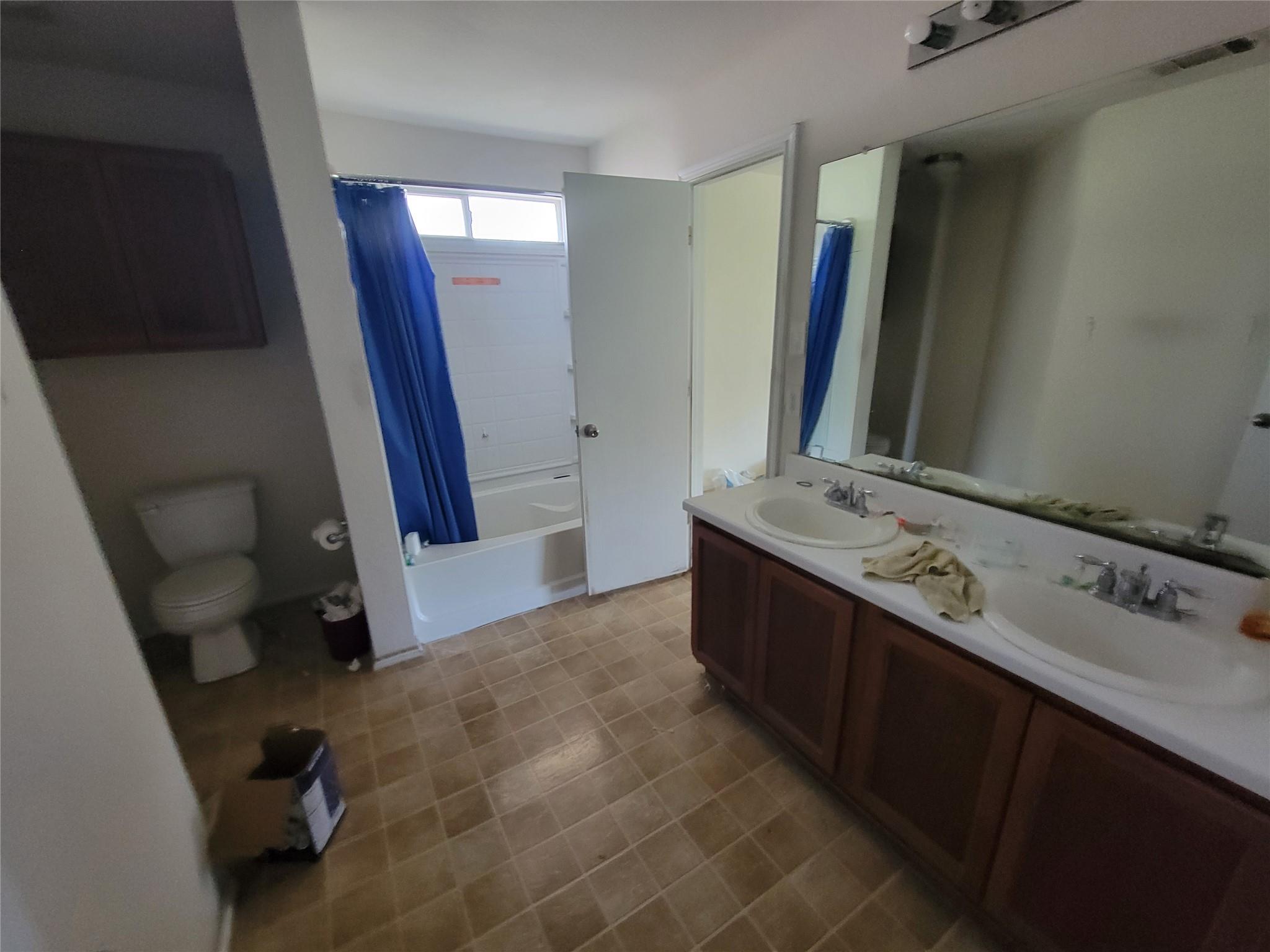 407 Saul St Property Photo 7