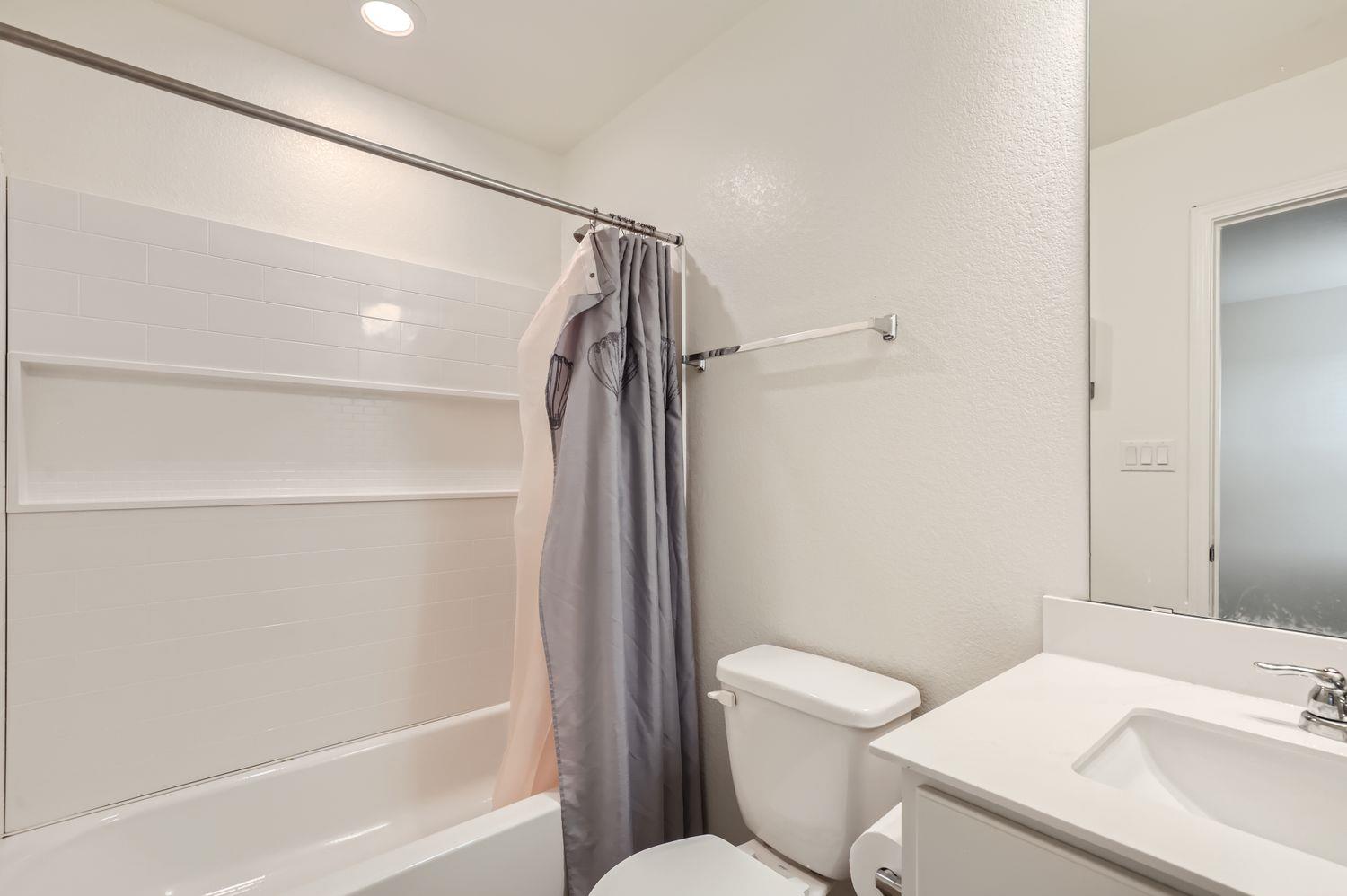 2110 Goji Ln Property Photo 25