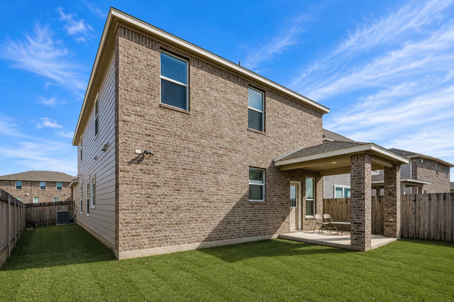2110 Goji Ln Property Photo 28