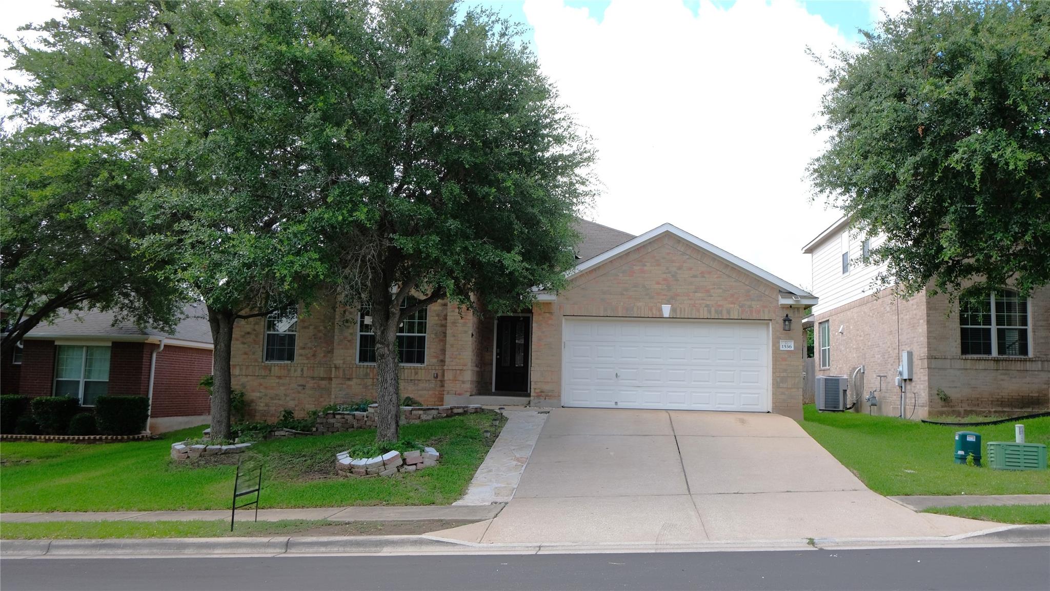 1536 Clary Sage Loop Property Photo 1
