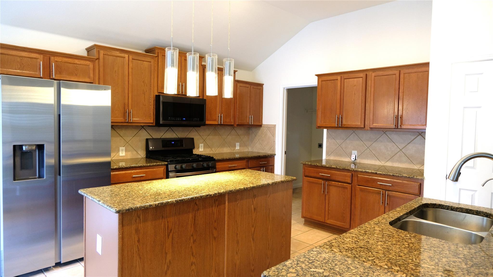 1536 Clary Sage Loop Property Photo 9