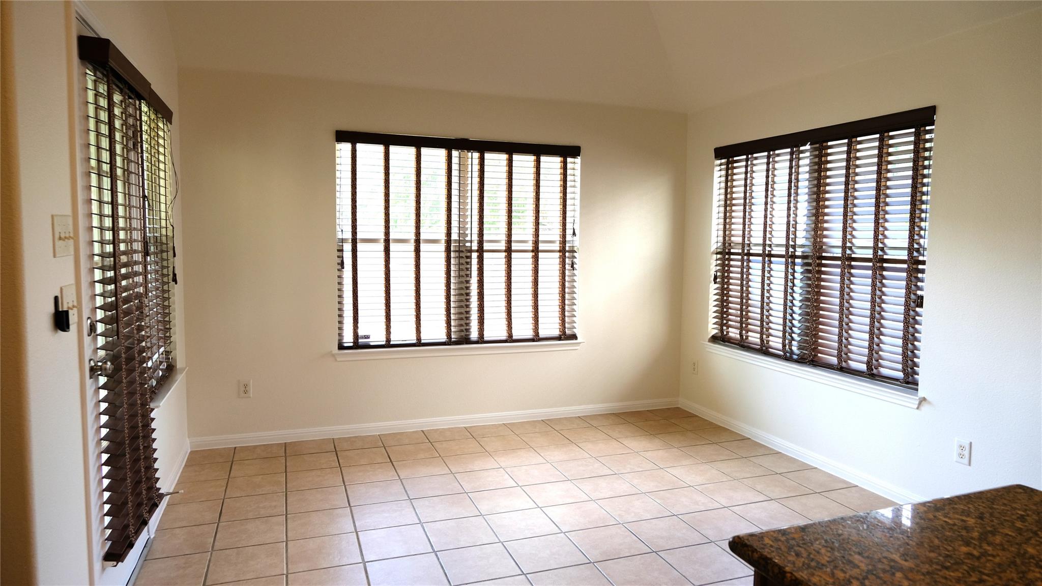 1536 Clary Sage Loop Property Photo 10