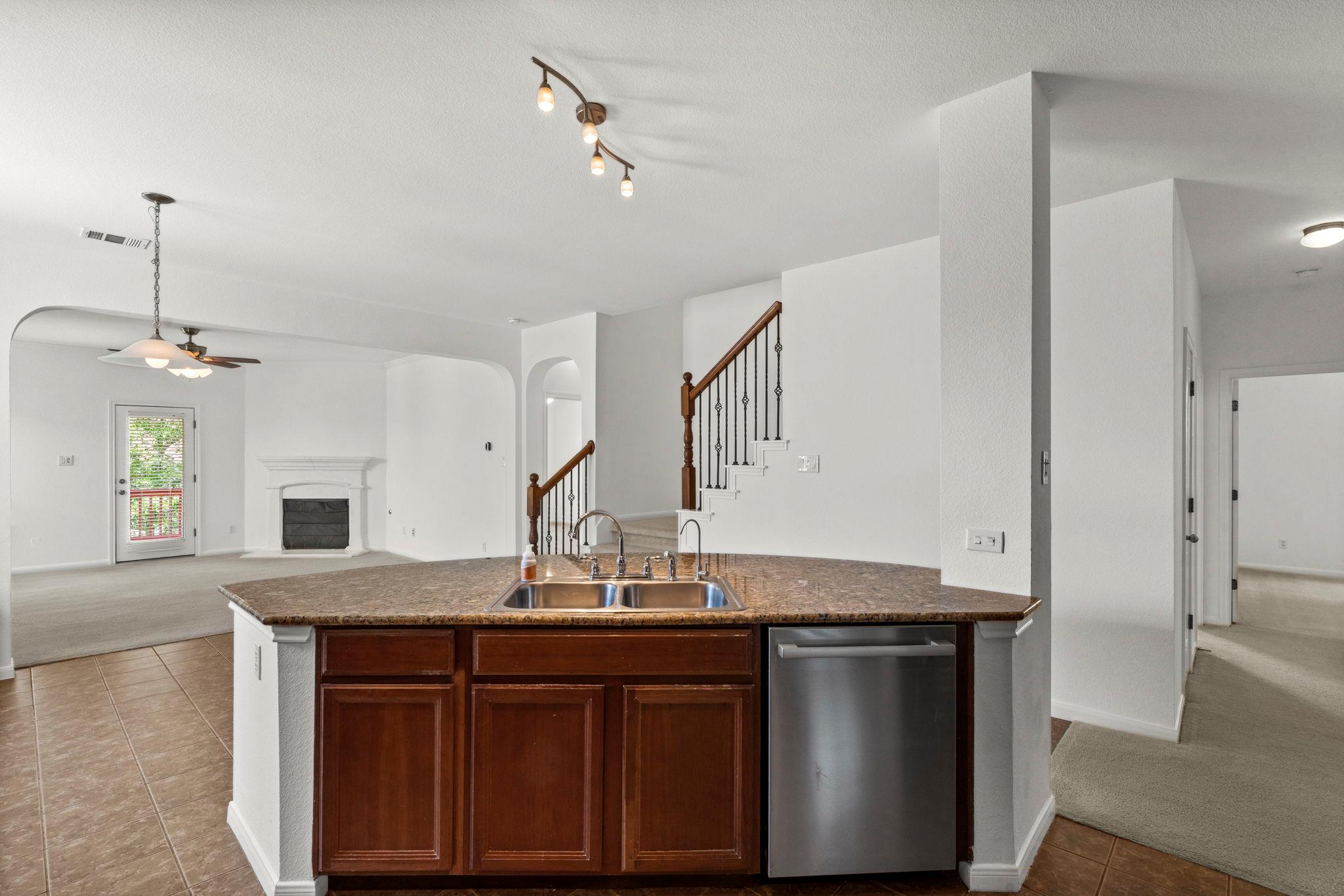 14505 Broadwinged Hawk Dr Property Photo 17