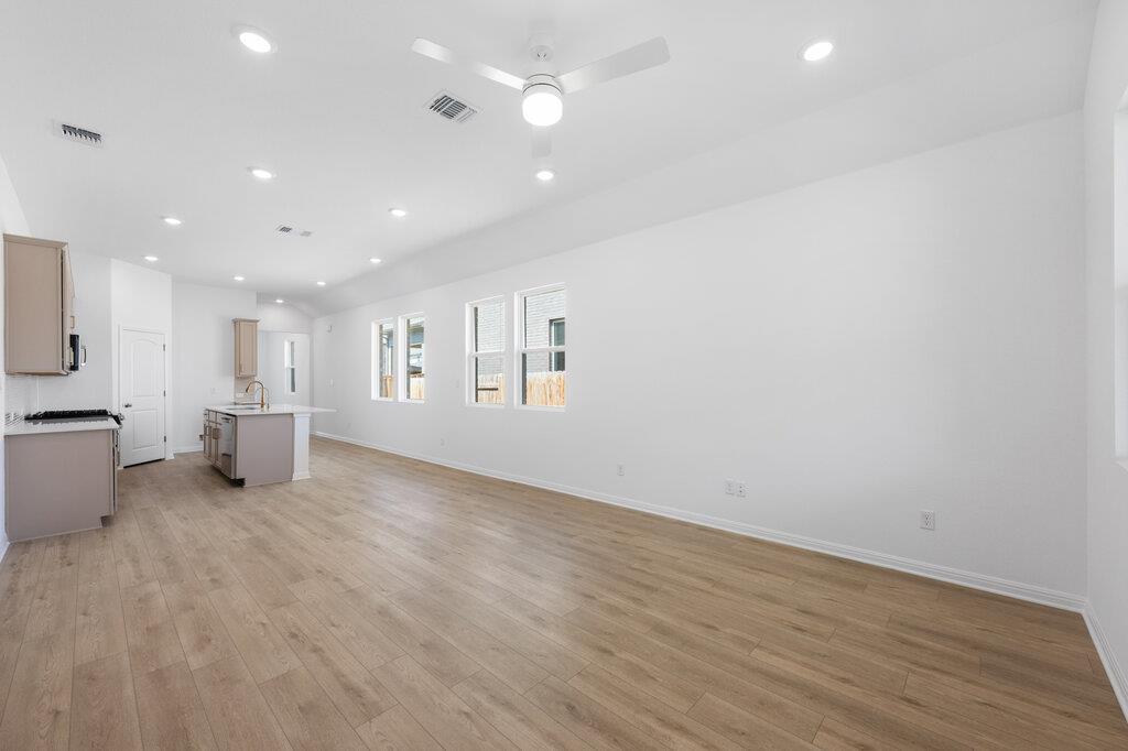 121 Knockout Rose Dr Property Photo 19