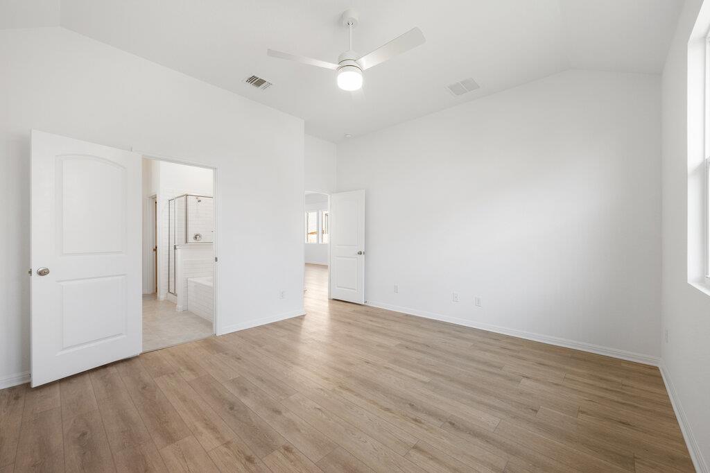 121 Knockout Rose Dr Property Photo 22