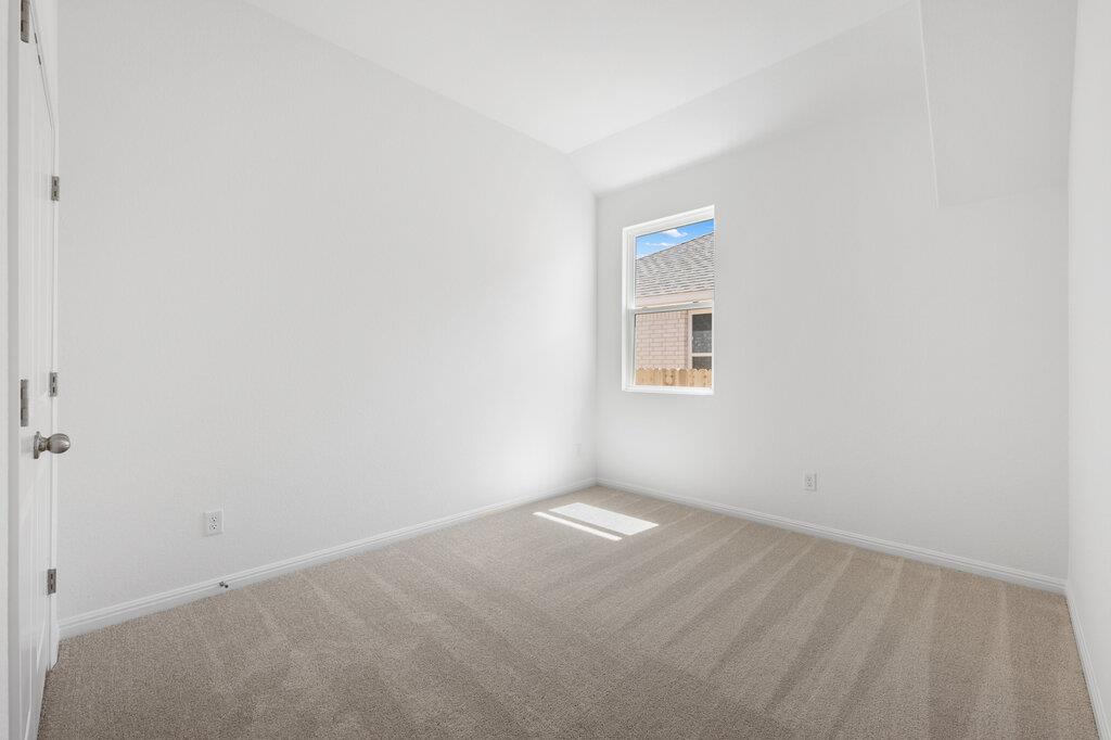 121 Knockout Rose Dr Property Photo 28