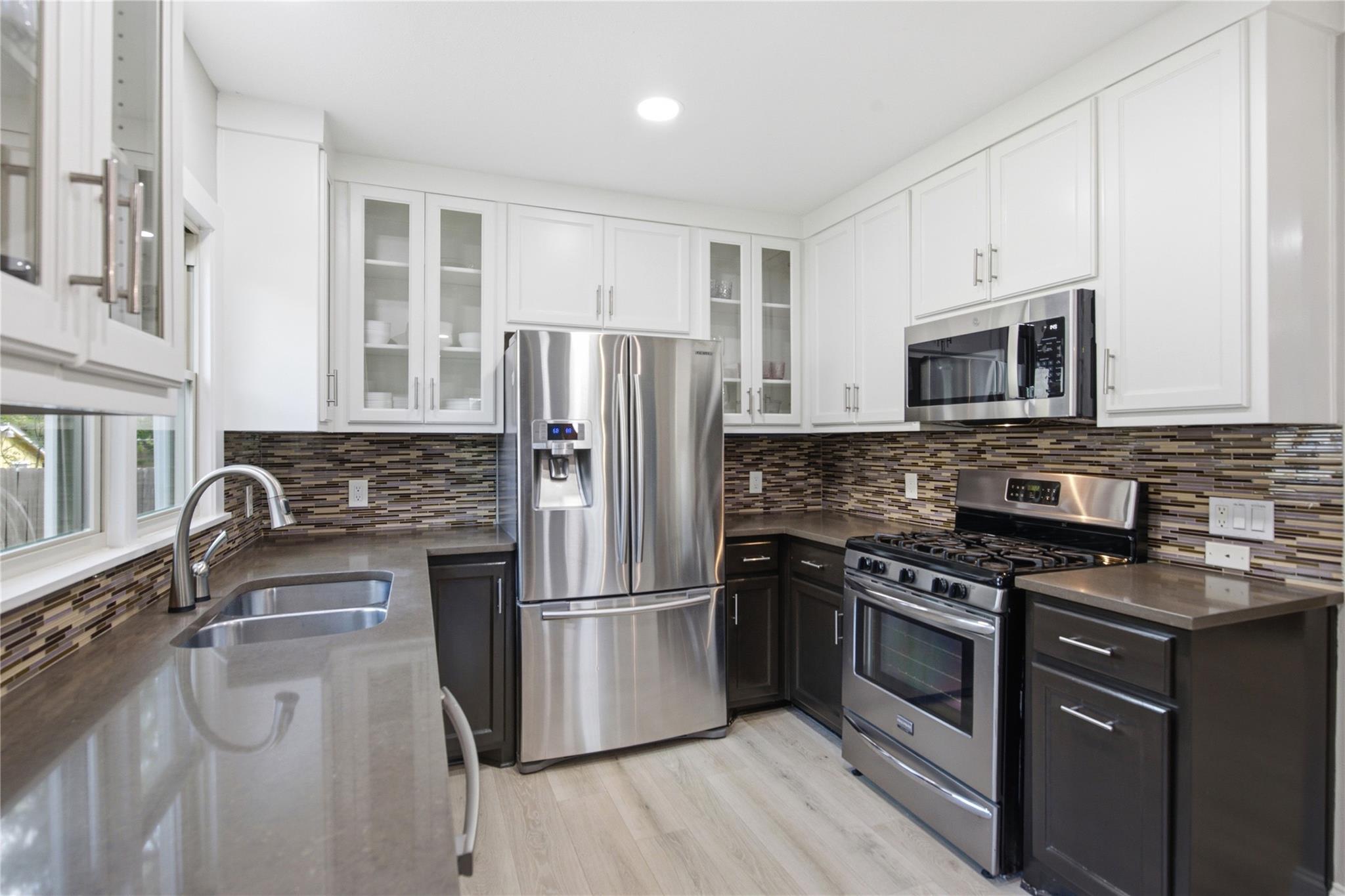 3909 Willbert Rd Property Photo 11