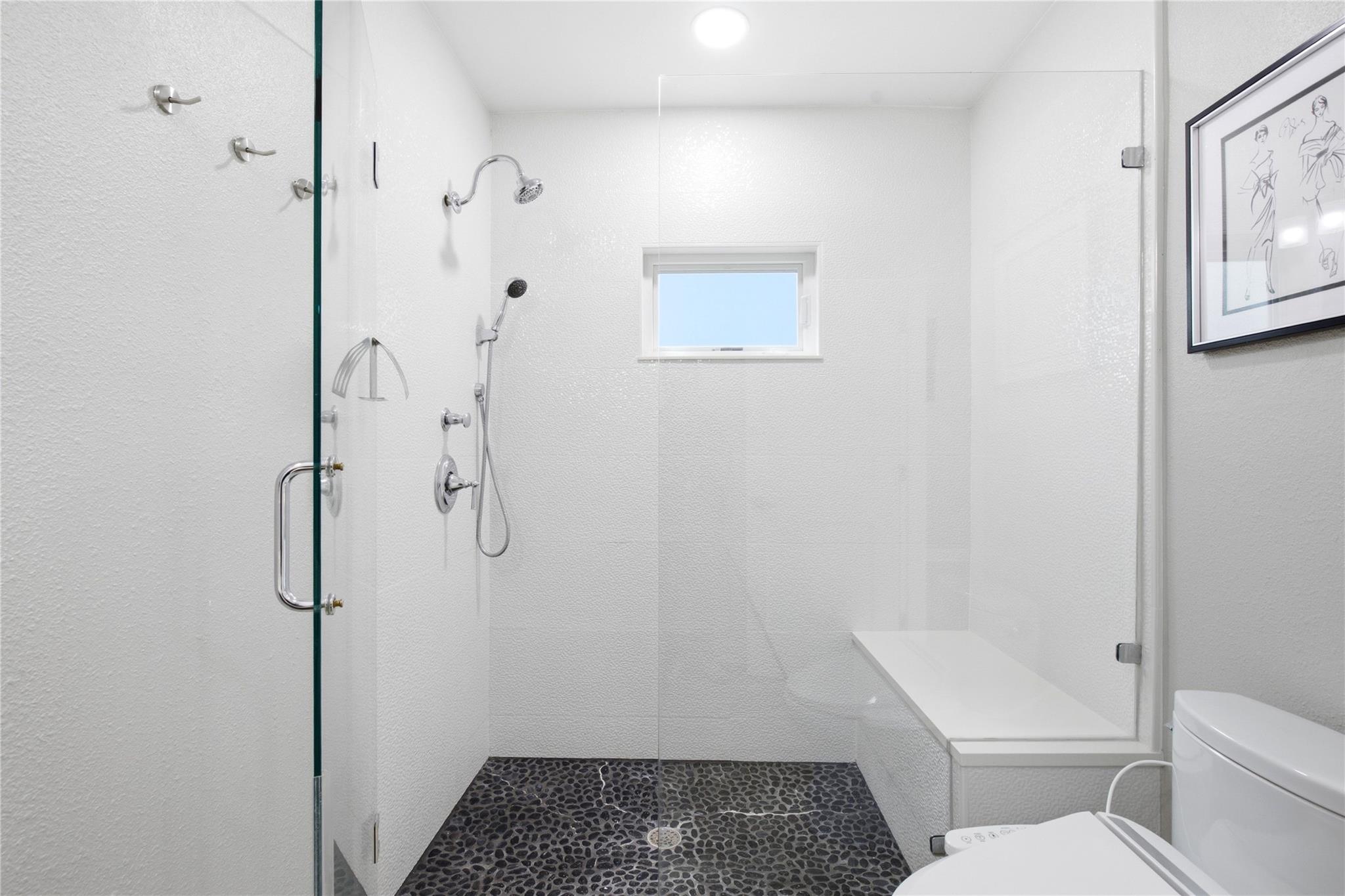 3909 Willbert Rd Property Photo 17