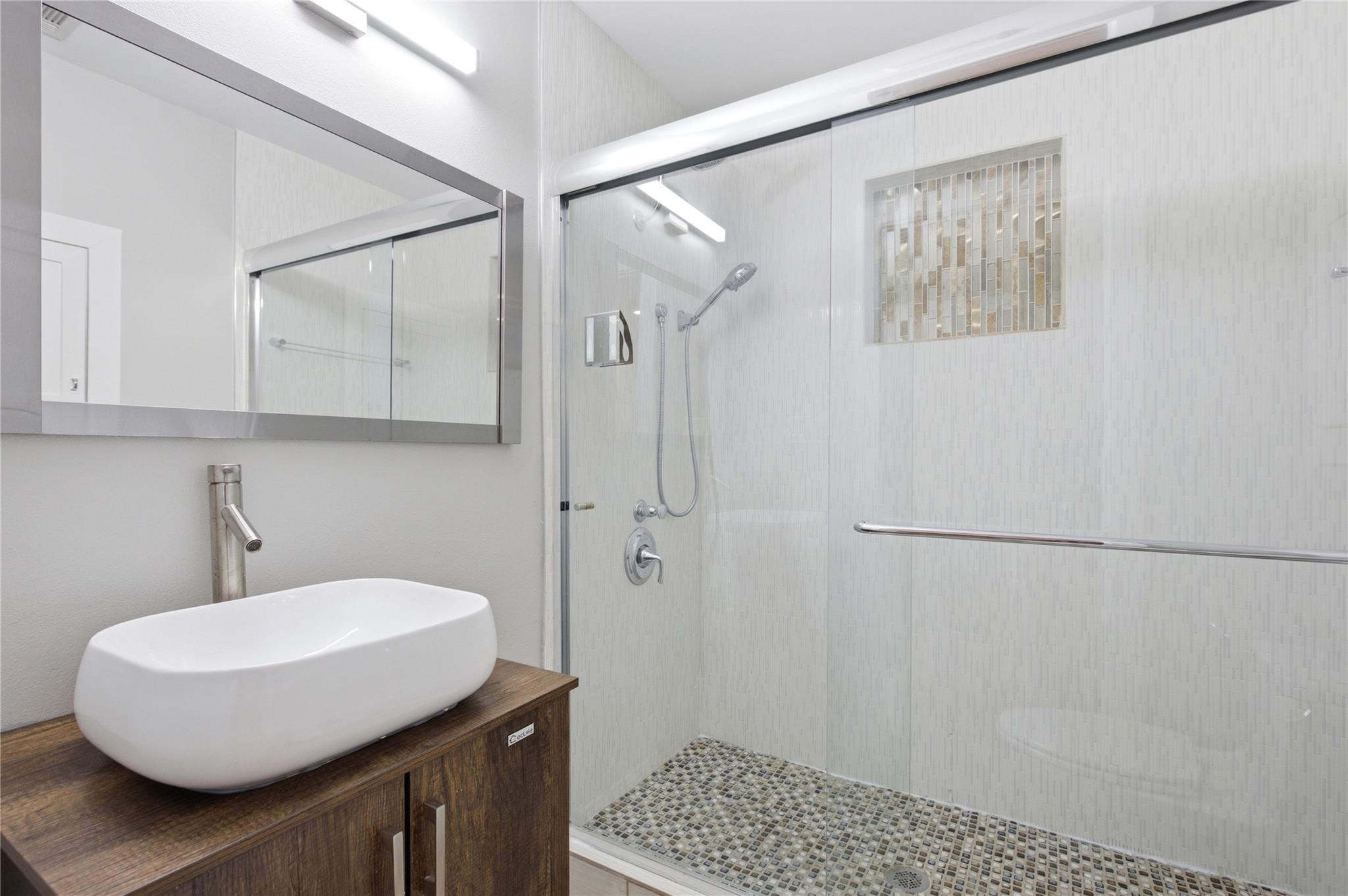 3909 Willbert Rd Property Photo 35