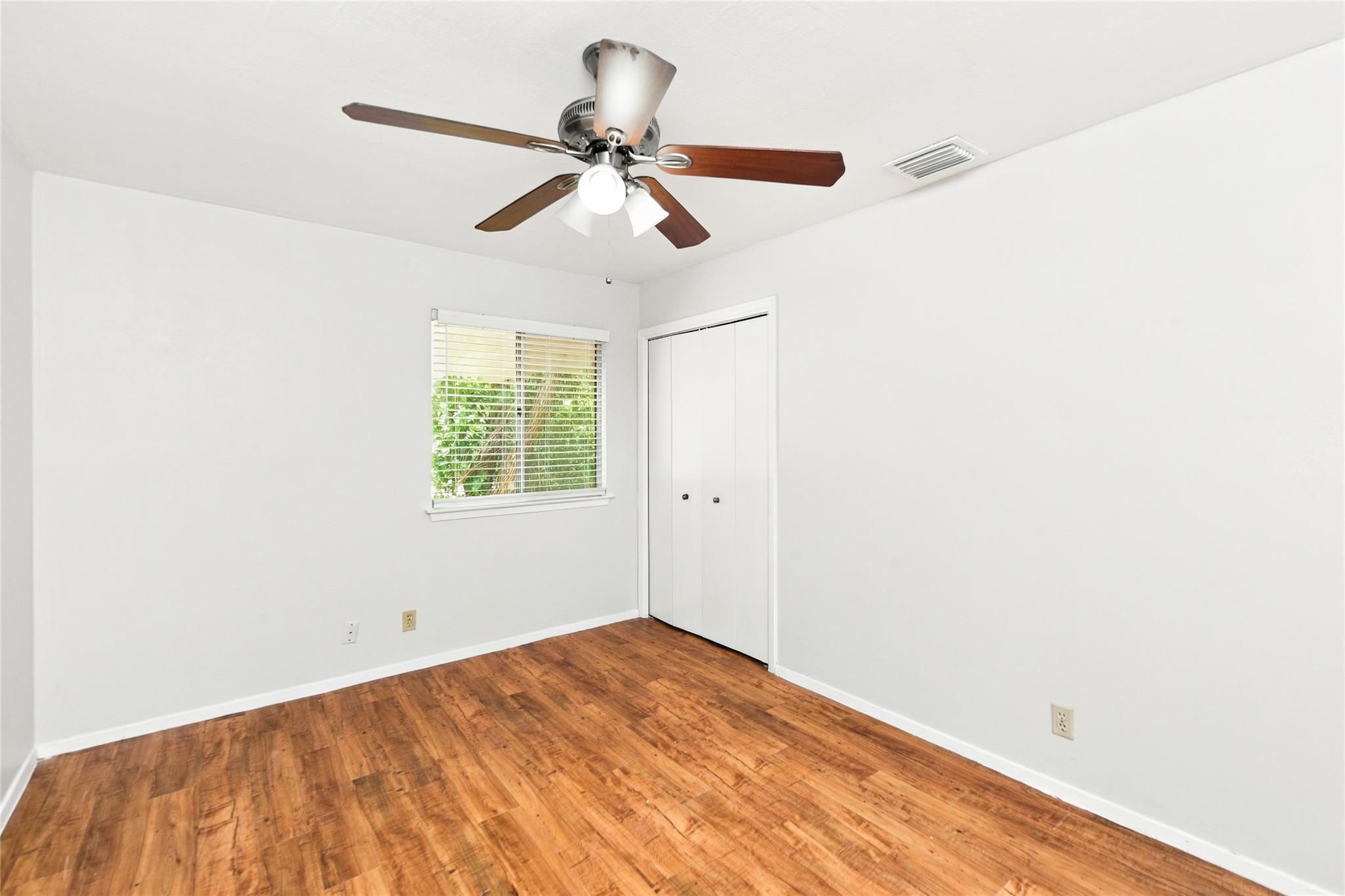 1918 Nicole Cir #b Property Photo 11
