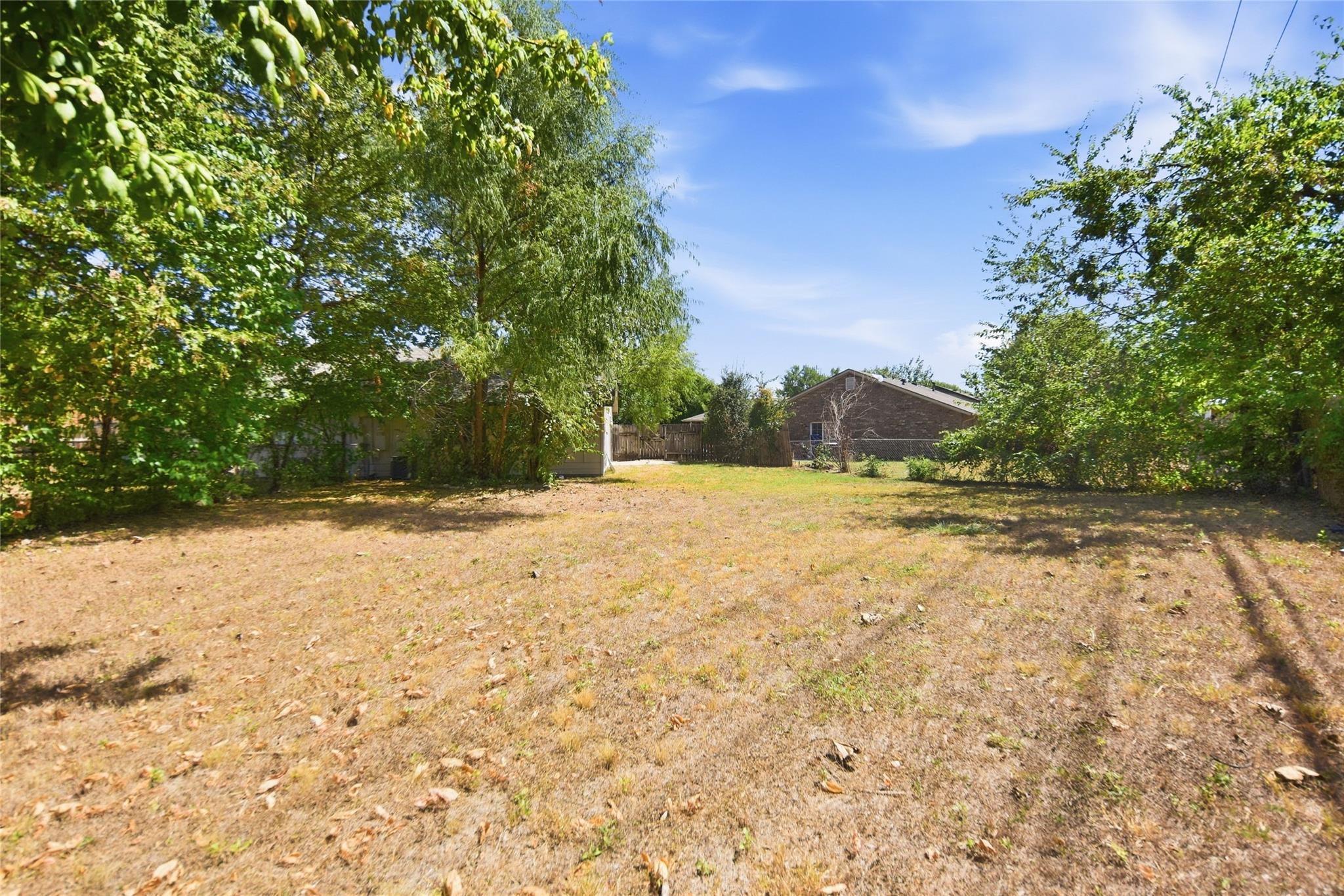 1918 Nicole Cir #b Property Photo 16