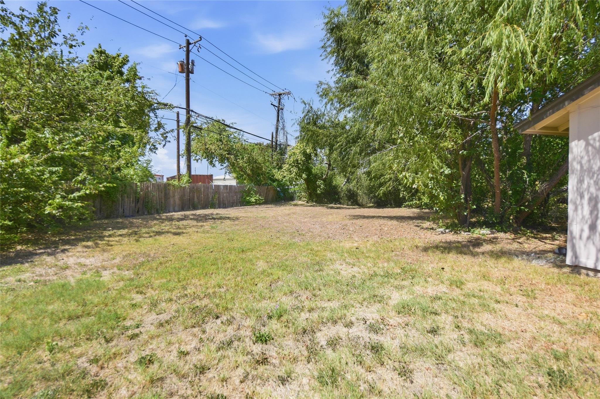 1918 Nicole Cir #b Property Photo 17