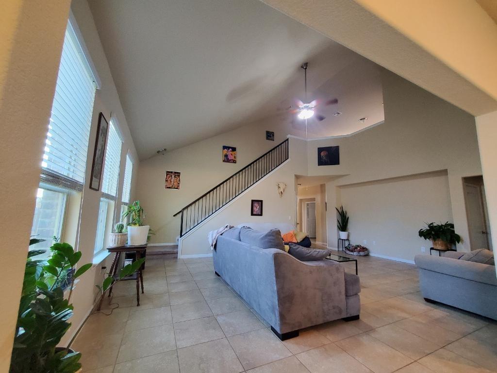 1024 Palo Duro Cv Property Photo 6
