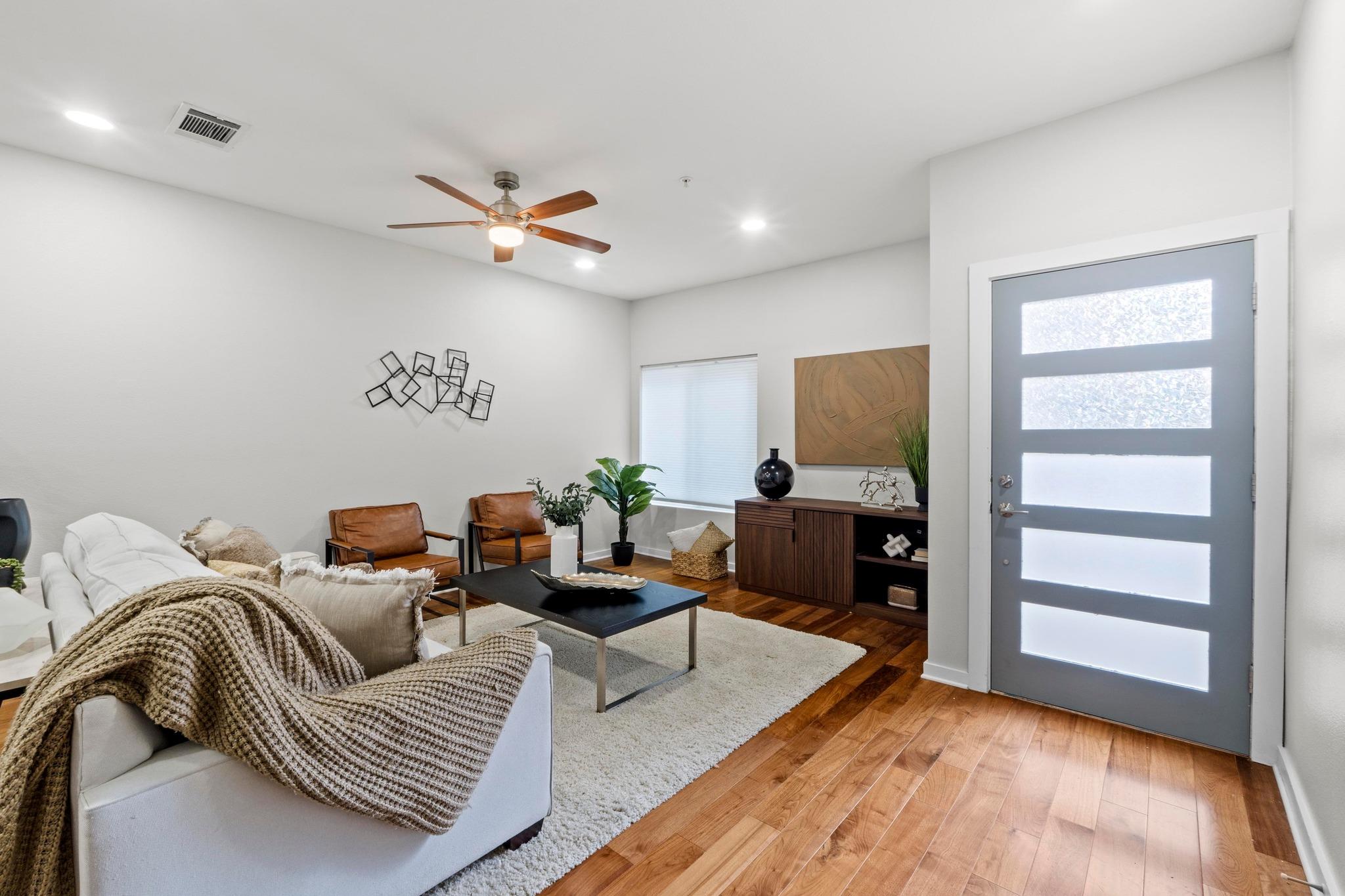 503 Swanee Dr #19 Property Photo 4