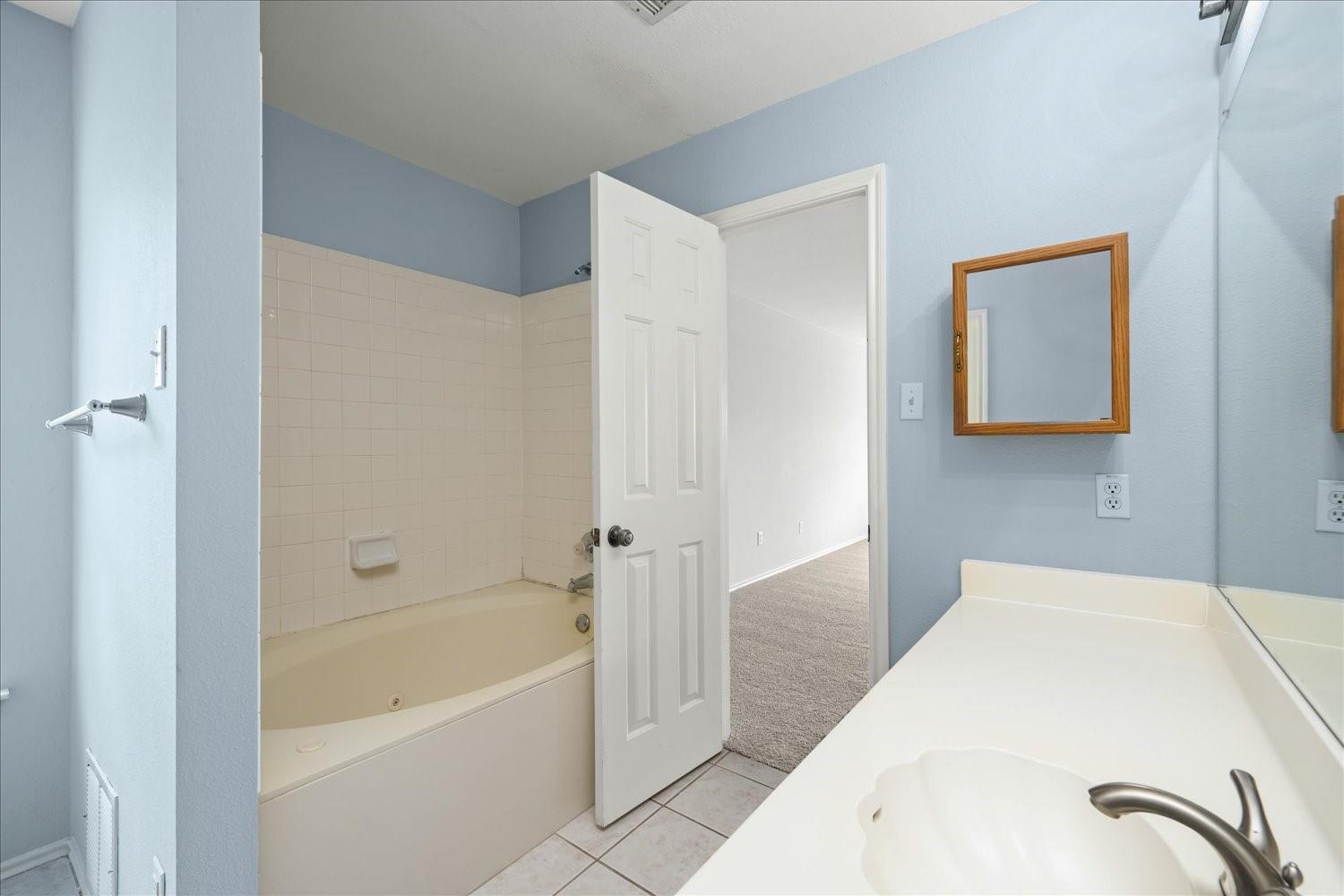 1811 Continental Pass Property Photo 22