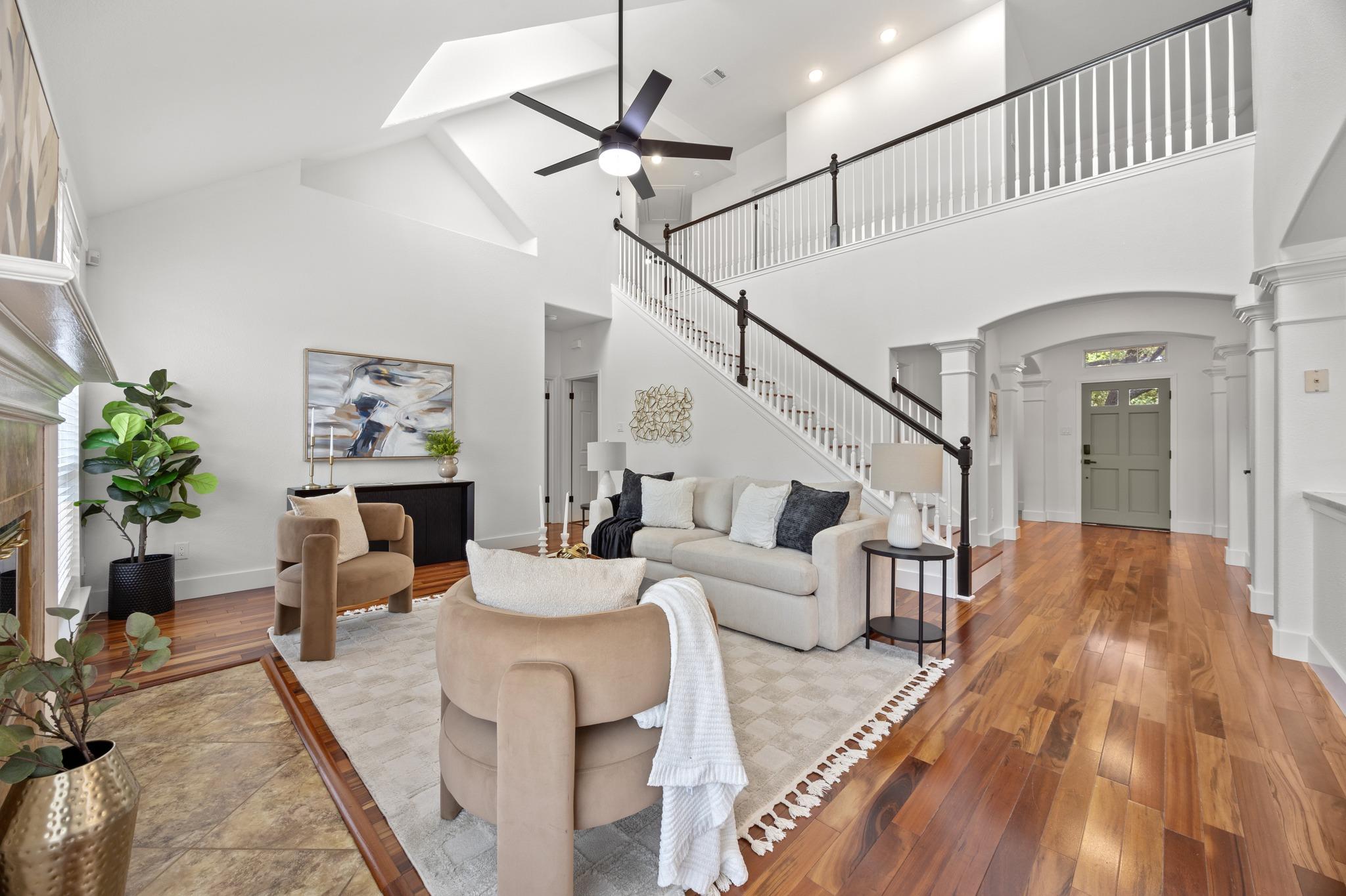 1245 Lacey Oak Loop Property Photo 1