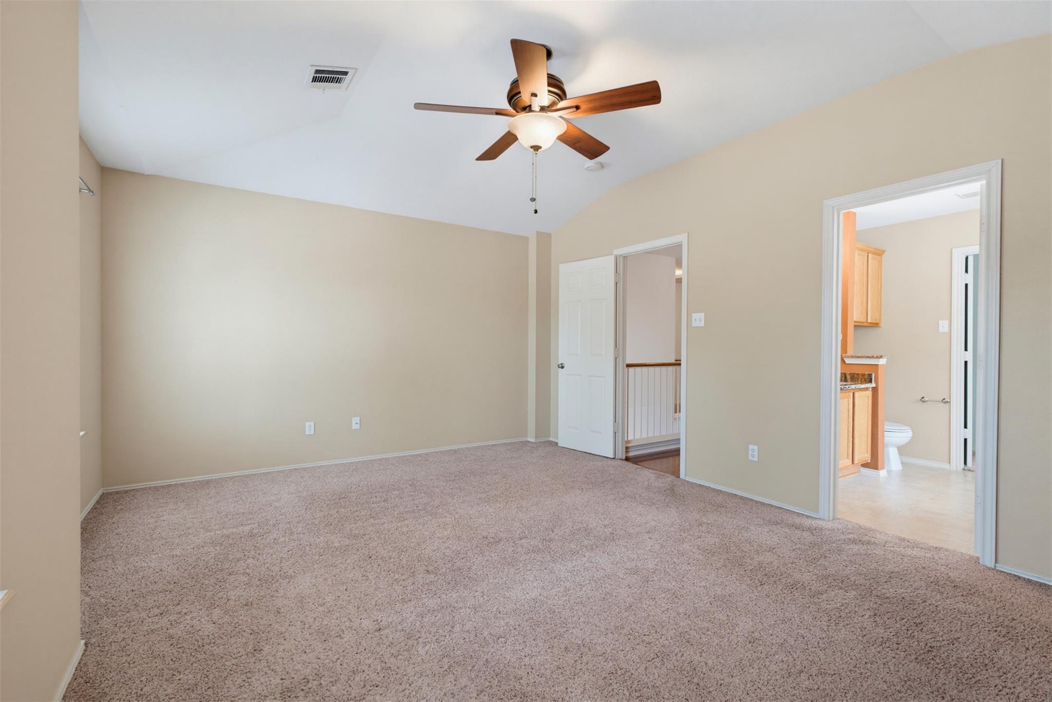 2110 Keepsake Dr Property Photo 15