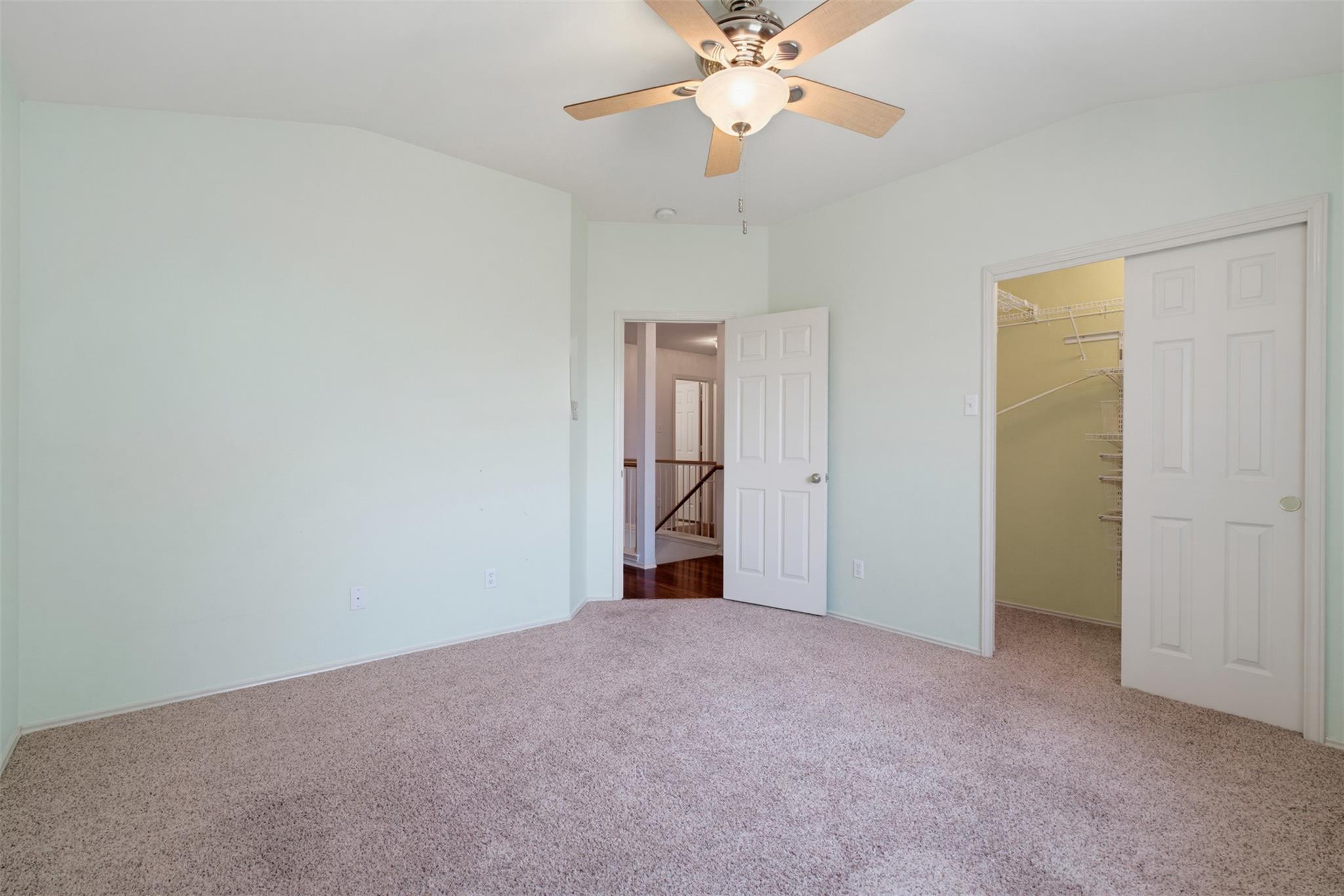 2110 Keepsake Dr Property Photo 17
