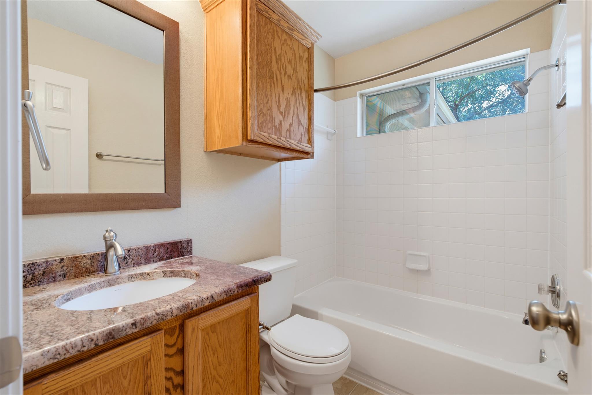 2110 Keepsake Dr Property Photo 21