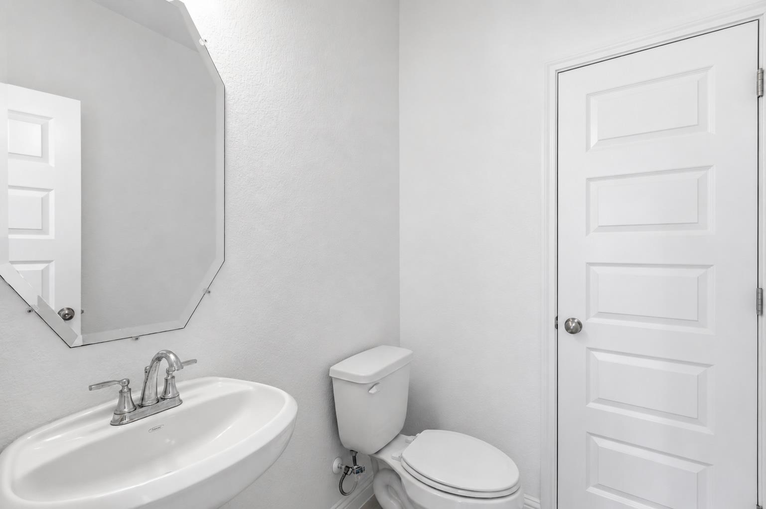 7220 Poulain Dr Property Photo 15