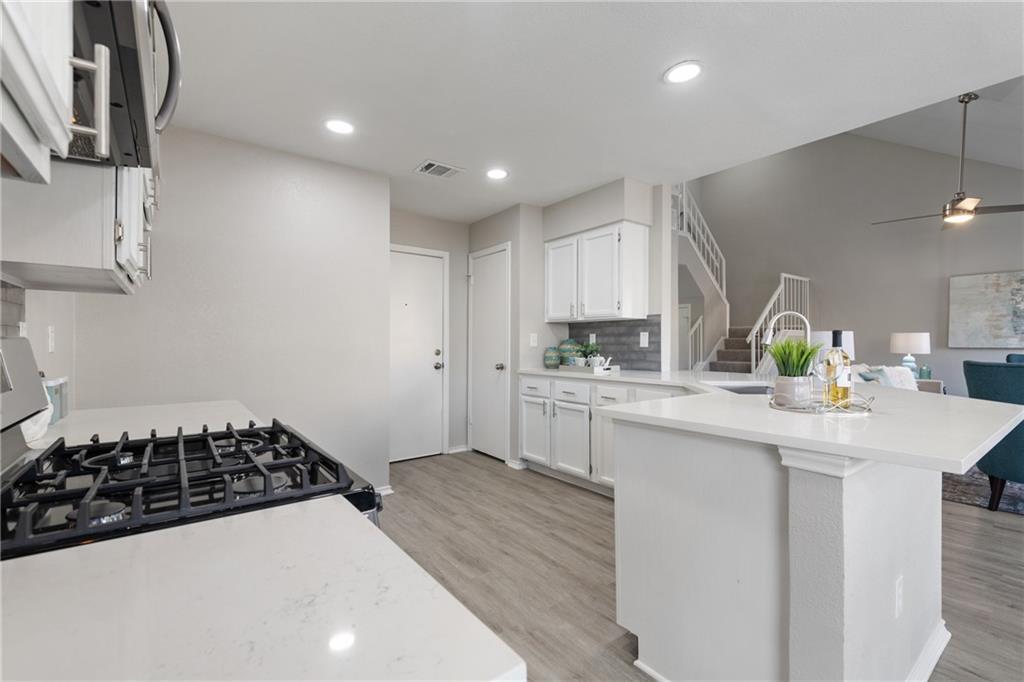 12804 Modena Trl Property Photo 4