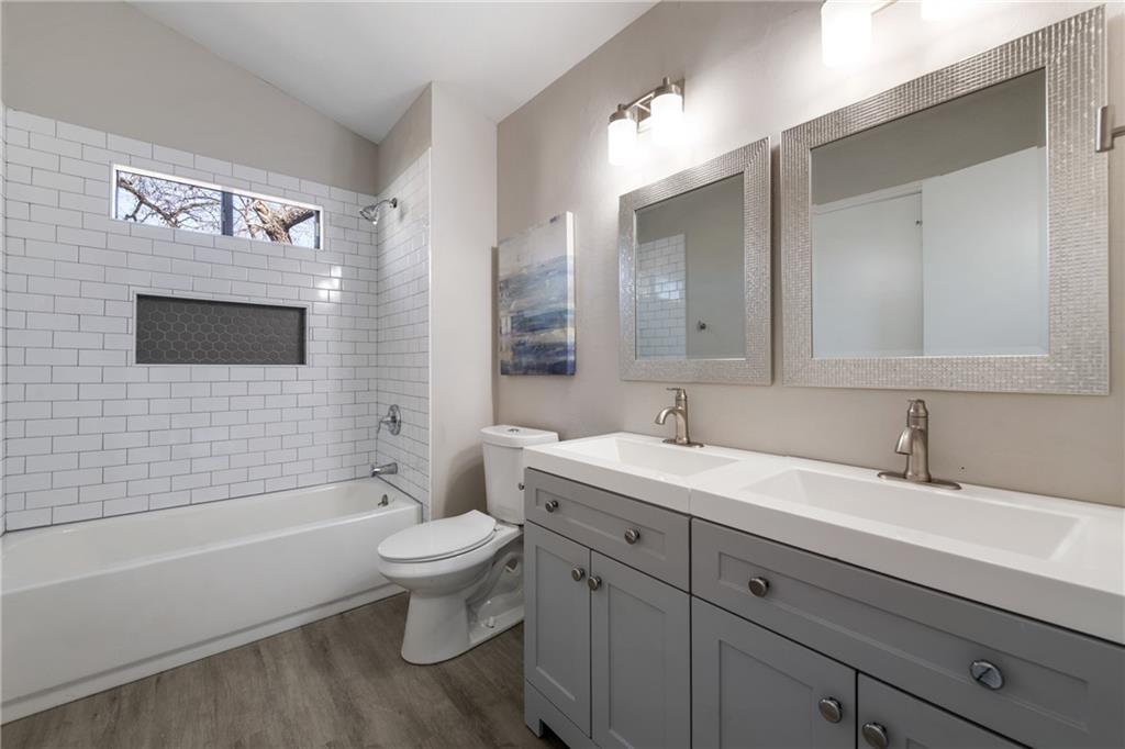 12804 Modena Trl Property Photo 10