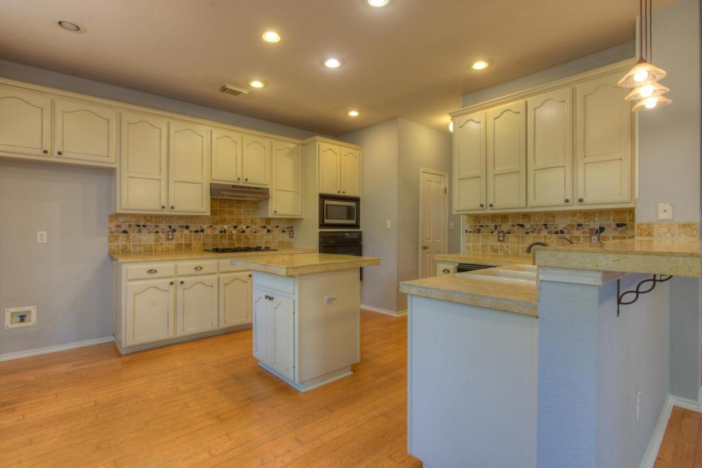 12610 Mcnelly Trl Property Photo 7