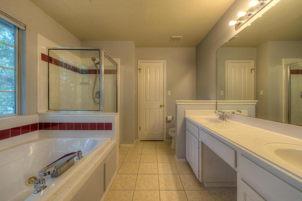 12610 Mcnelly Trl Property Photo 12