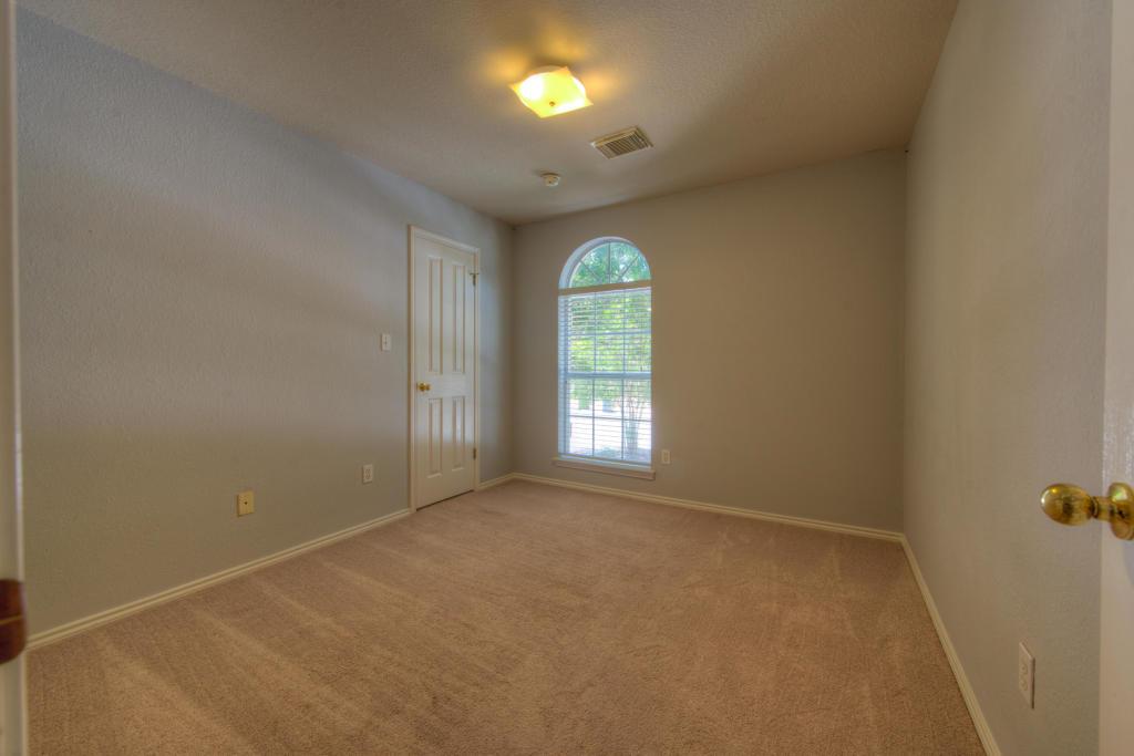 12610 Mcnelly Trl Property Photo 14