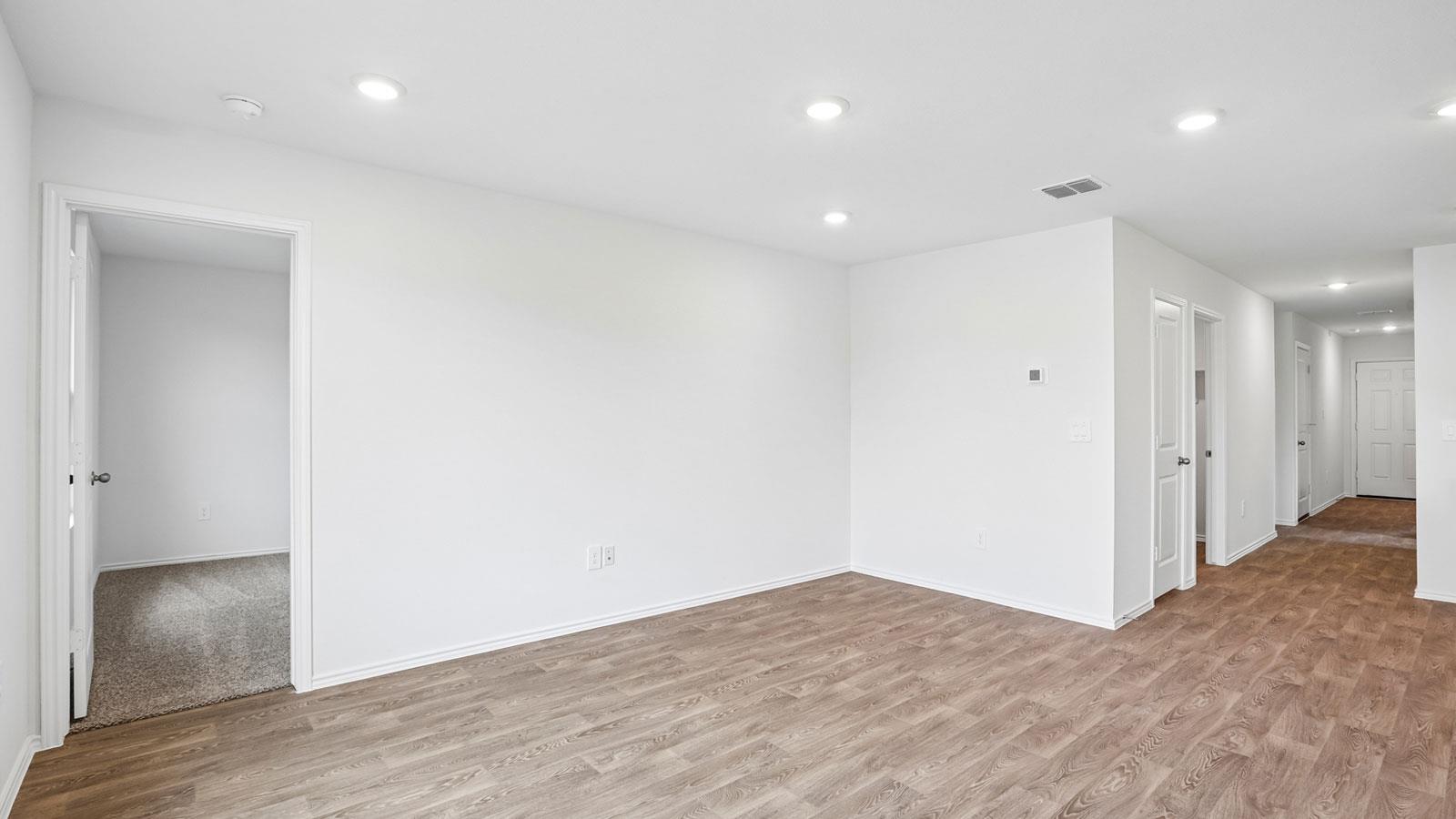 311 Palestine Trl Property Photo 5