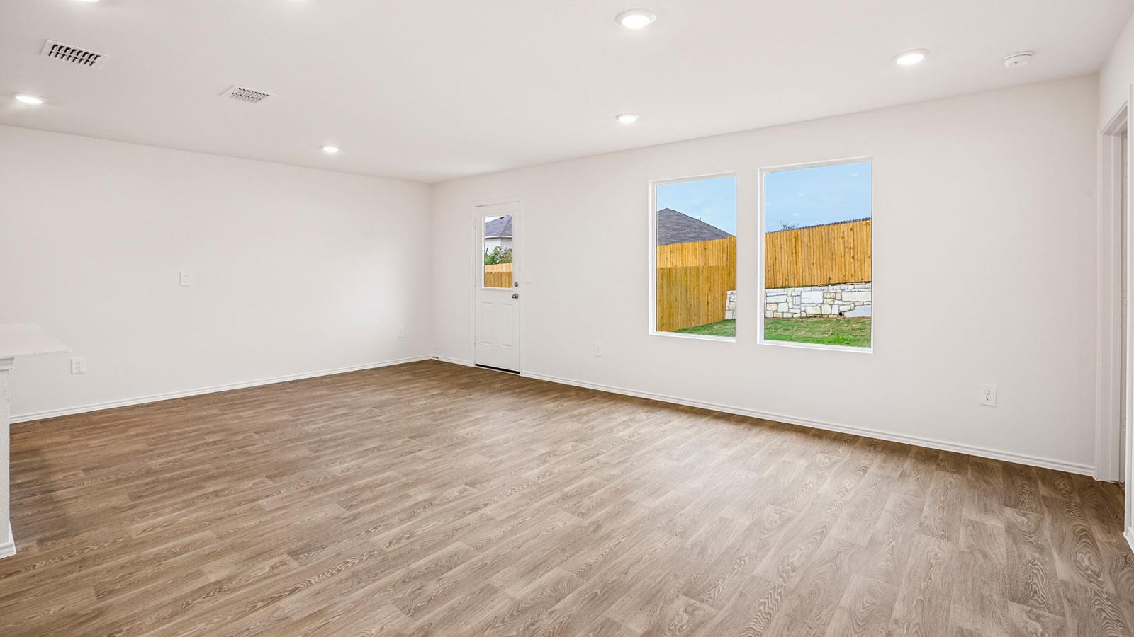 311 Palestine Trl Property Photo 6