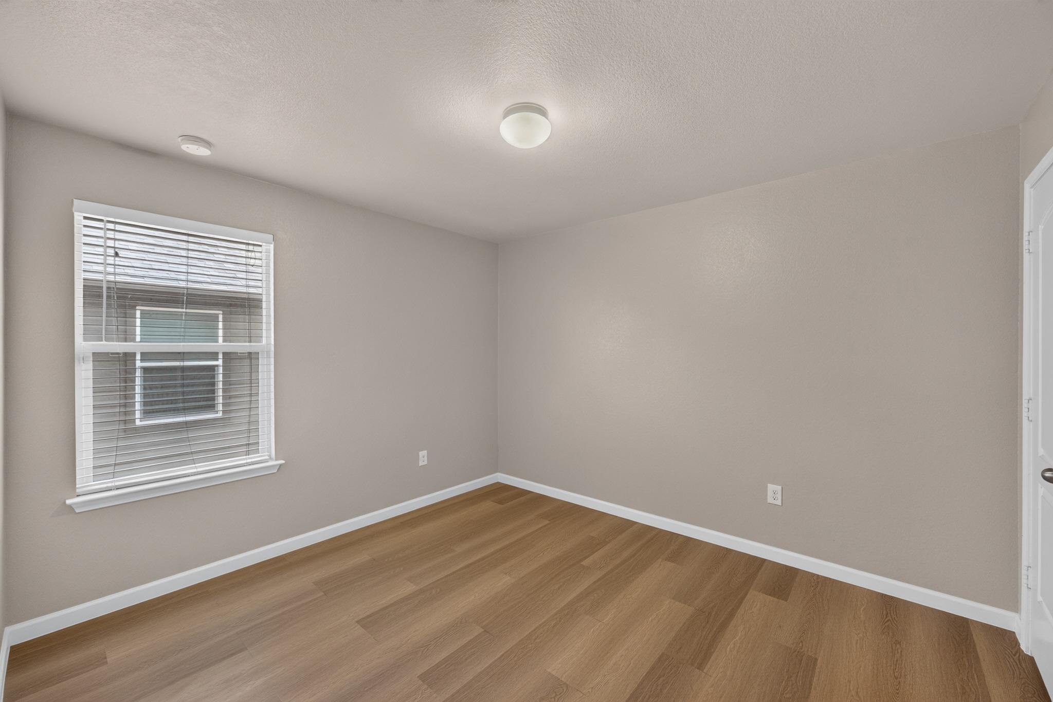 19021 Great Falls Dr Property Photo 15