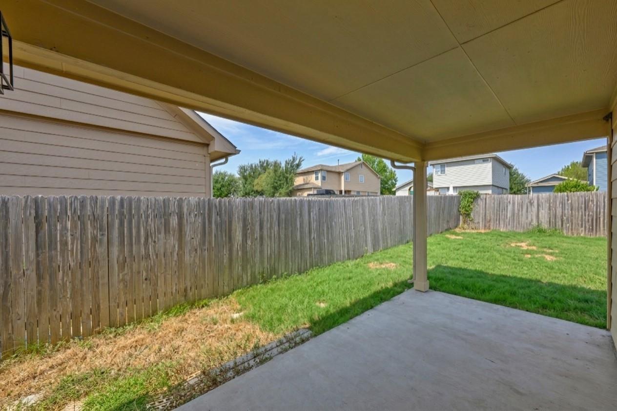 19021 Great Falls Dr Property Photo 19