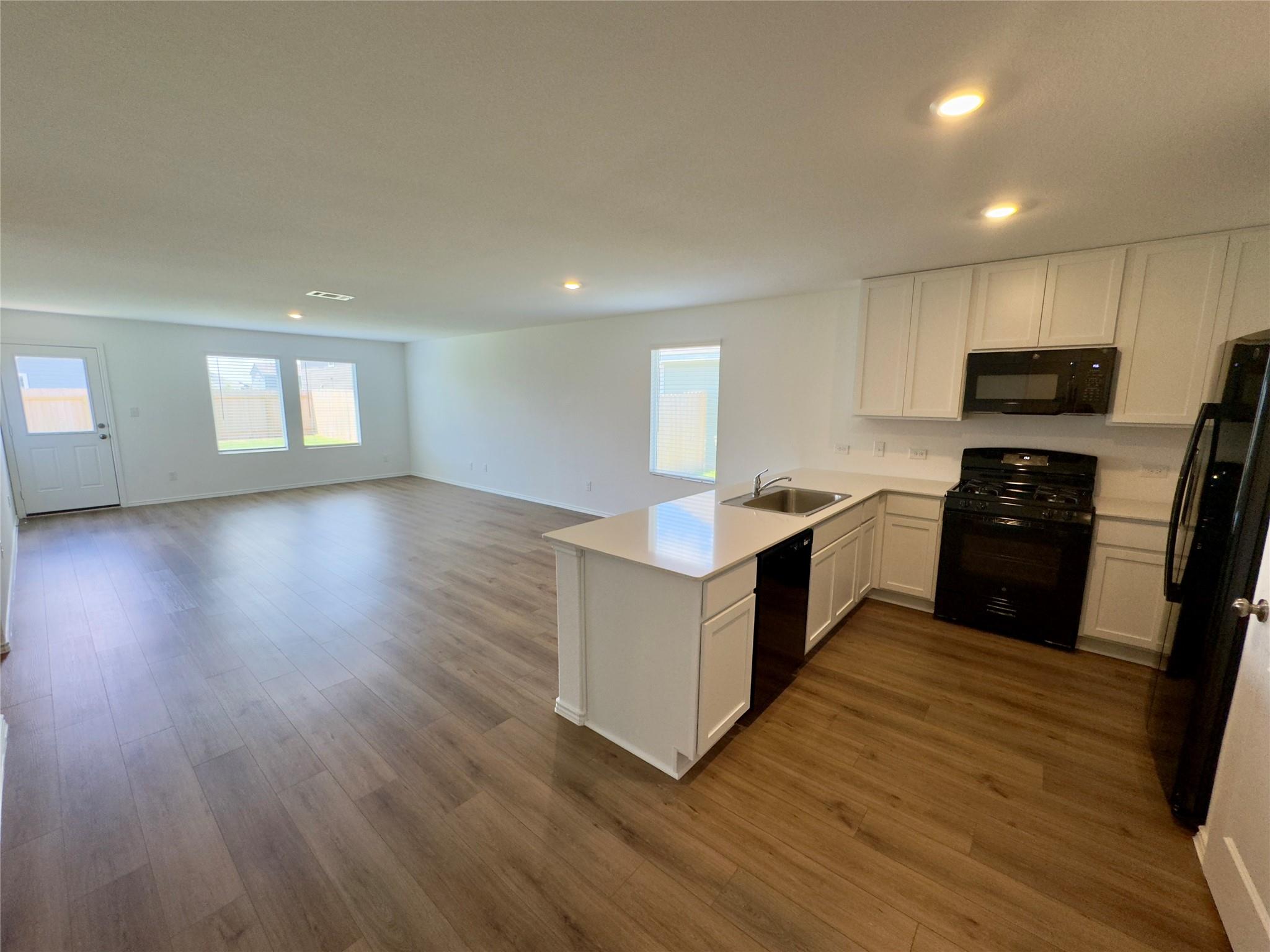 2221 Cumulus Ct Property Photo 7