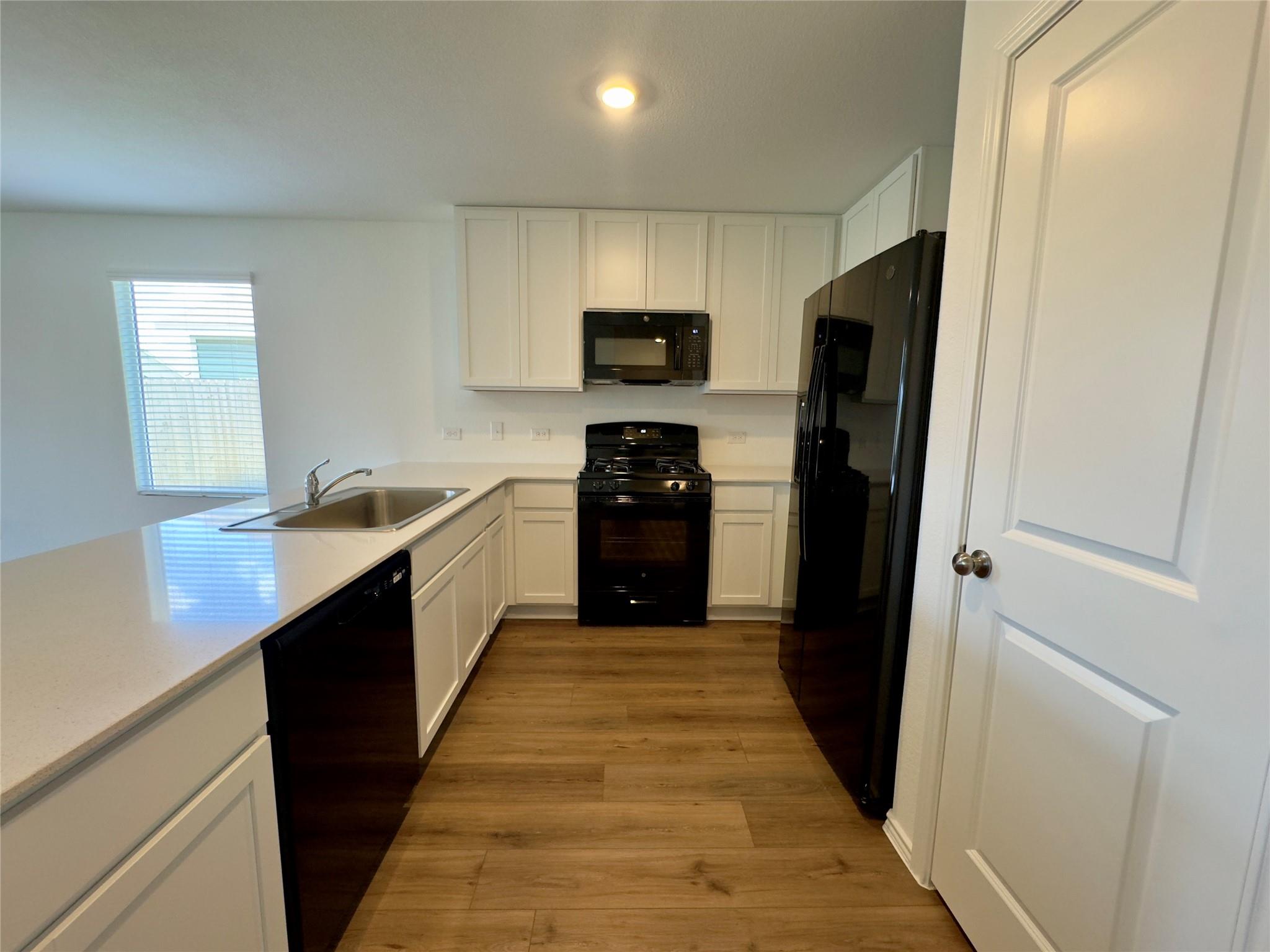2221 Cumulus Ct Property Photo 9