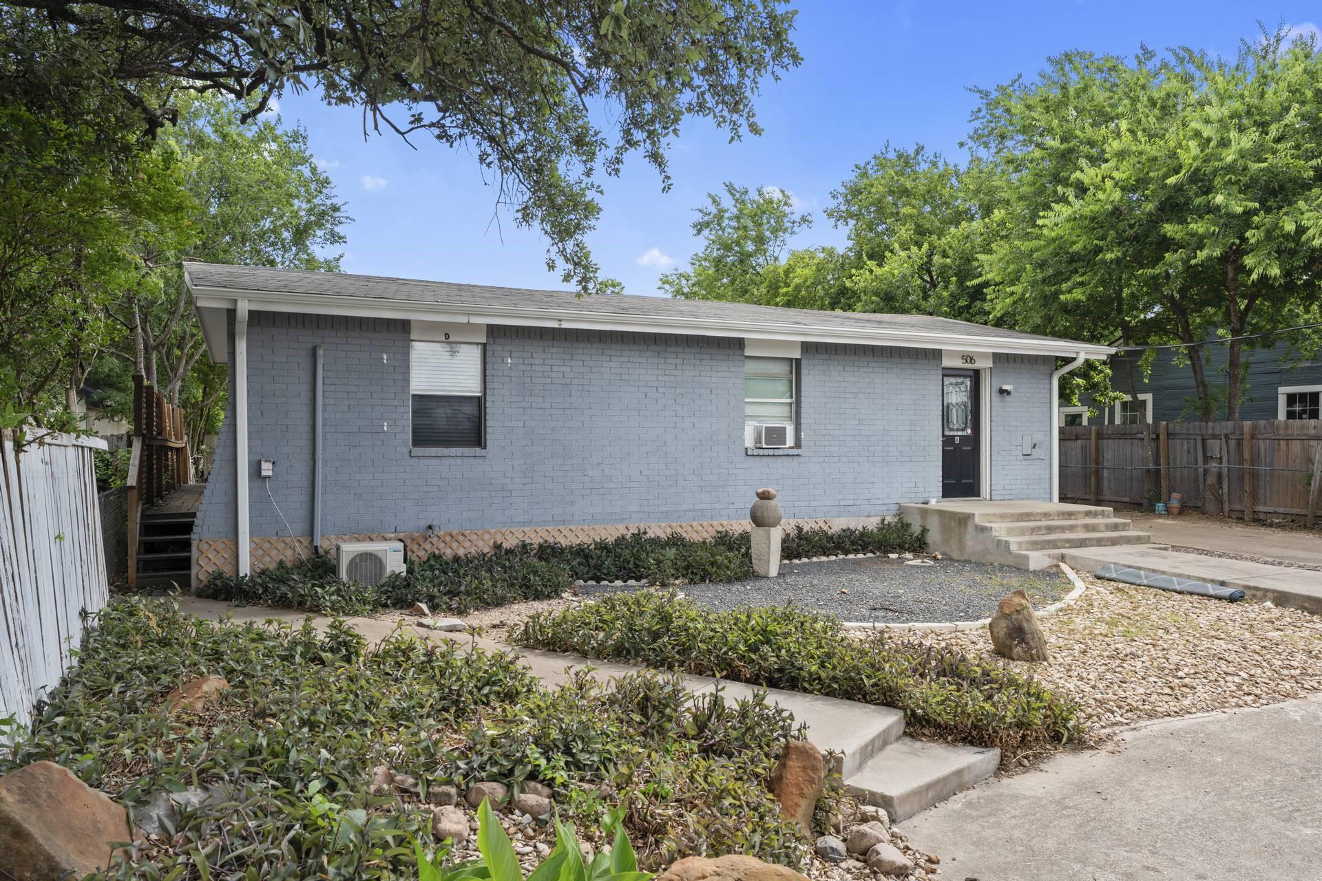 506 W Grady Dr B Property Photo 1
