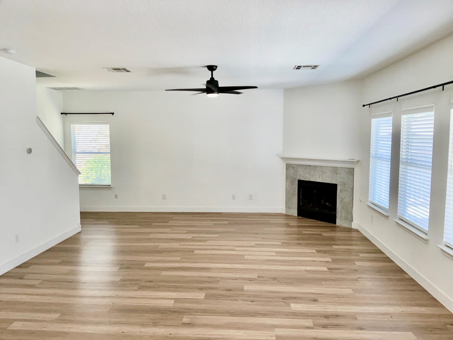 1405 Summercrest Blvd Property Photo 5
