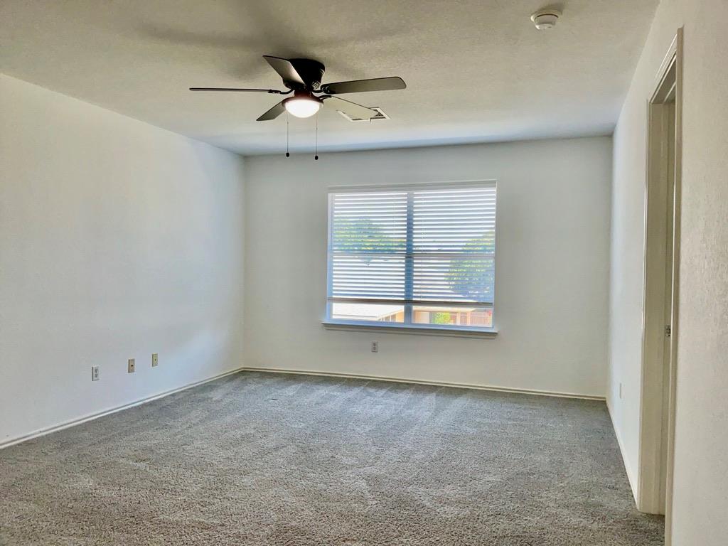 1405 Summercrest Blvd Property Photo 23