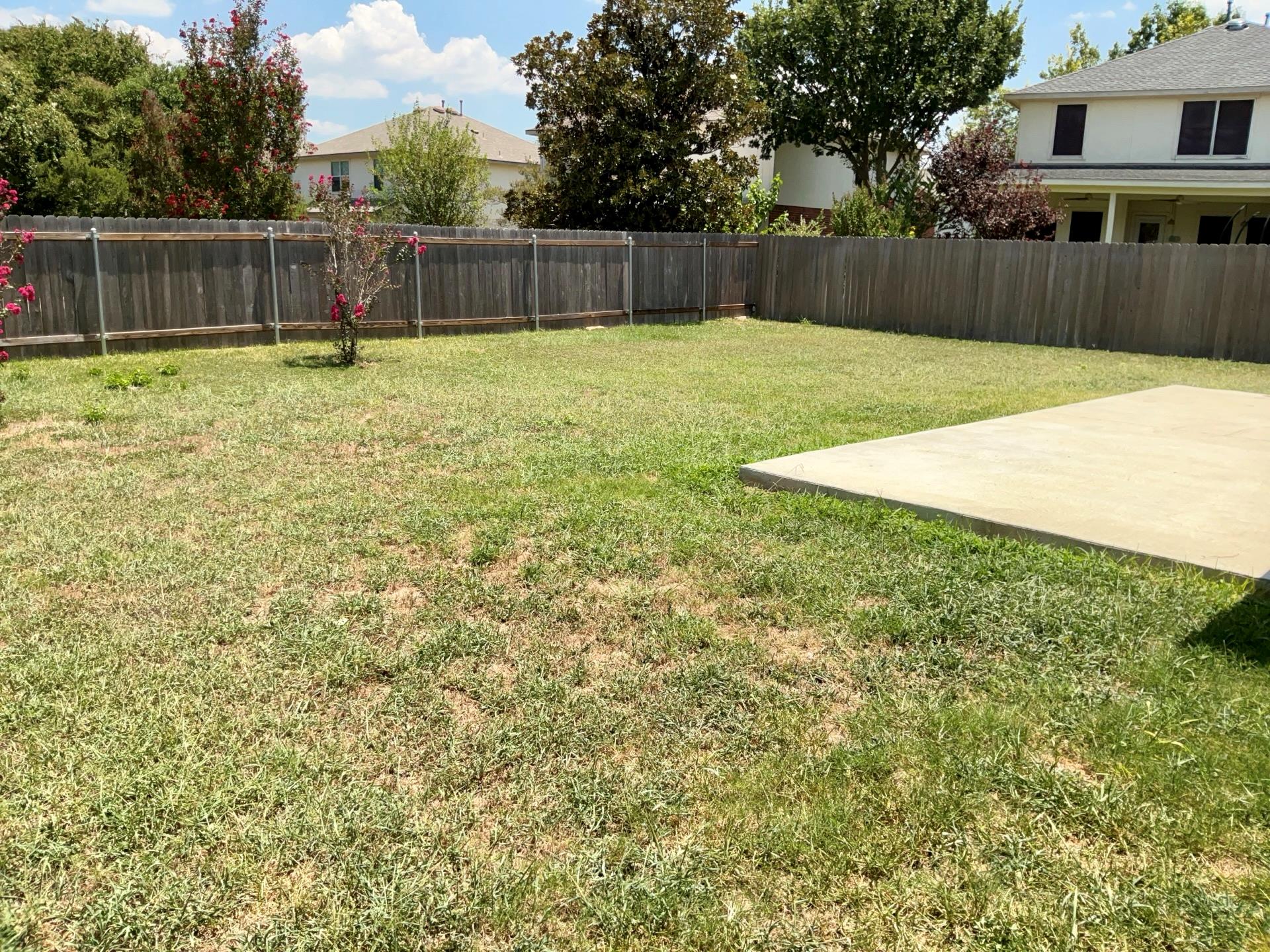 1405 Summercrest Blvd Property Photo 29