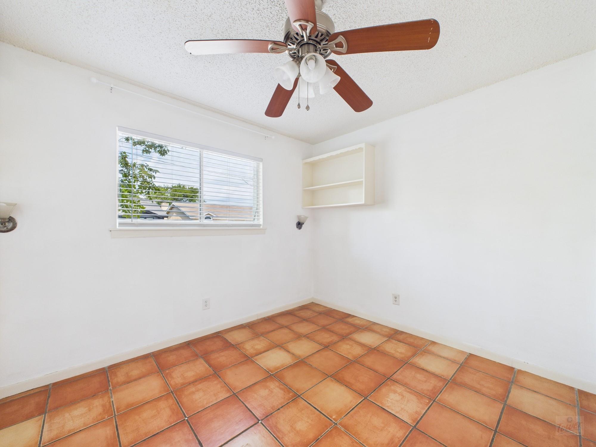 803 W 28th St #107 Property Photo 10