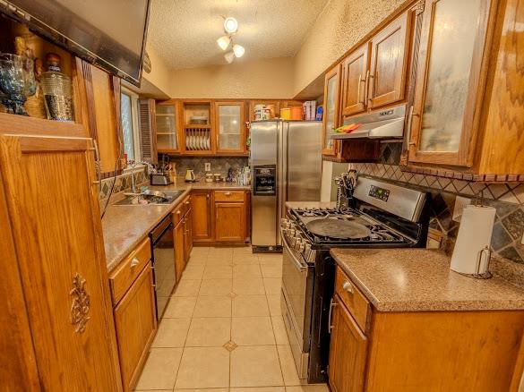 4801 Cabob St Property Photo 6