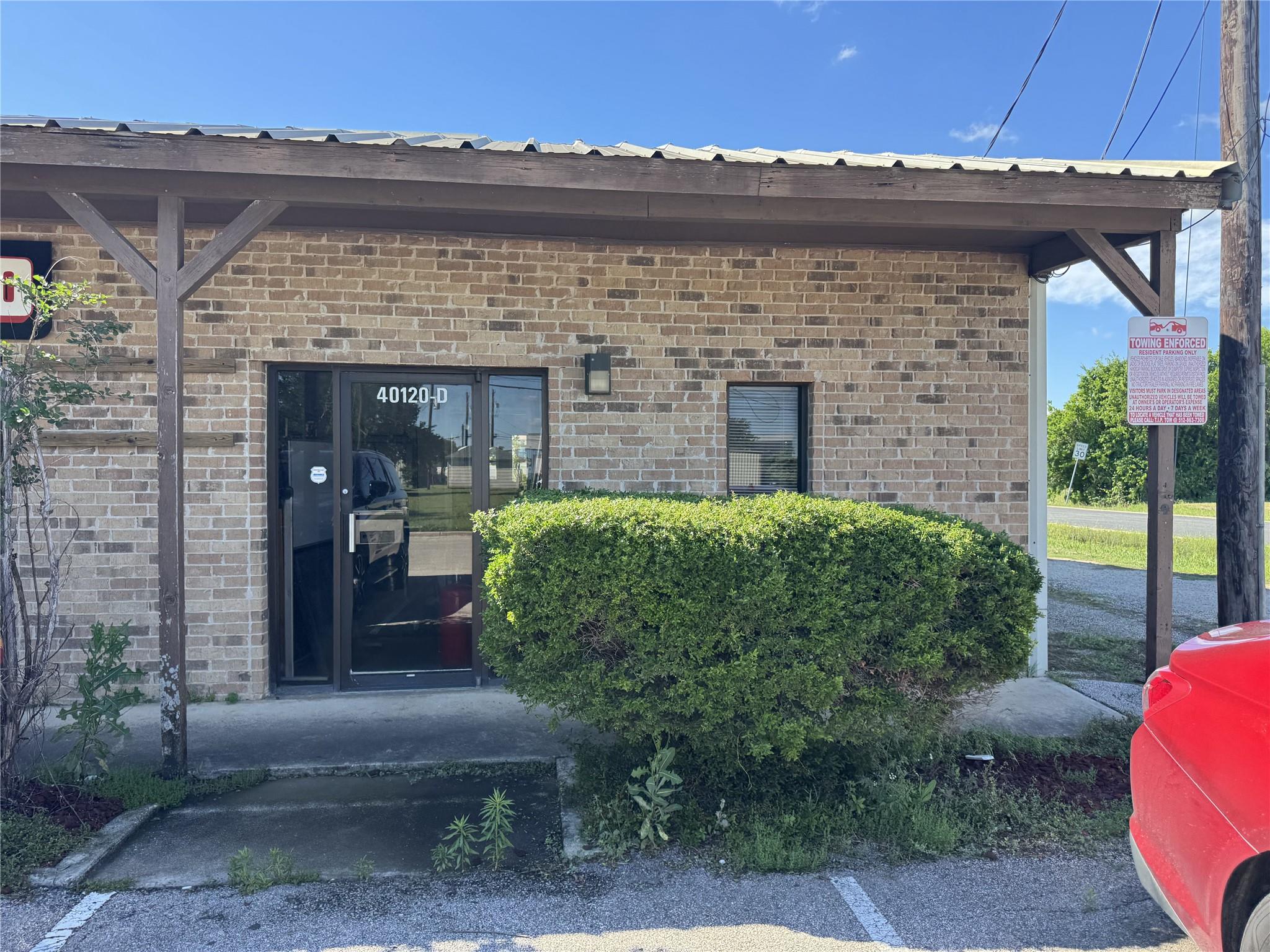 40120a Industrial Park Cir #d Property Photo 1