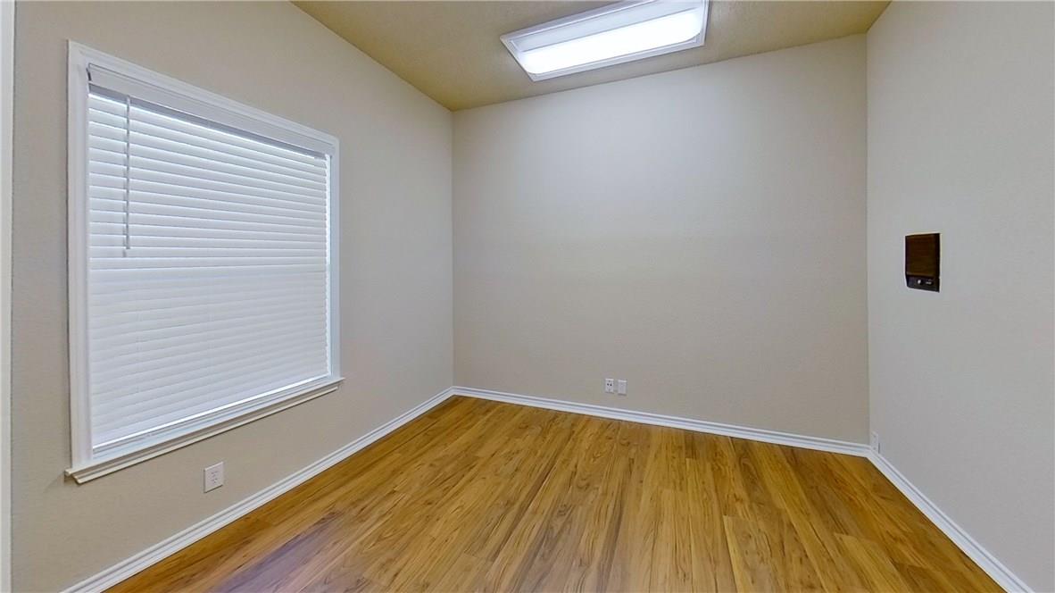 1915 S Austin Ave None #110 Property Photo 9