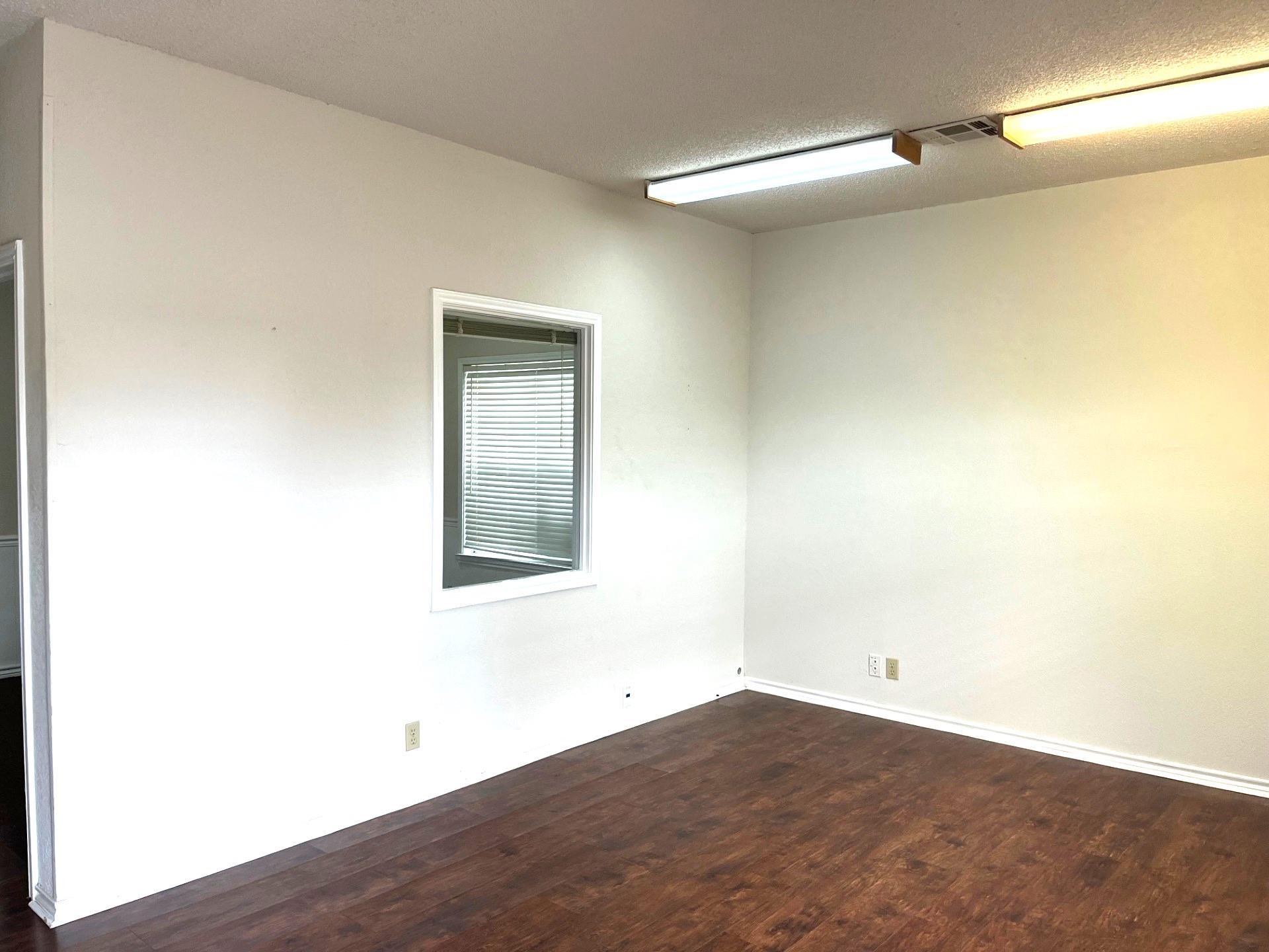 1915 S Austin Ave None #110 Property Photo 20