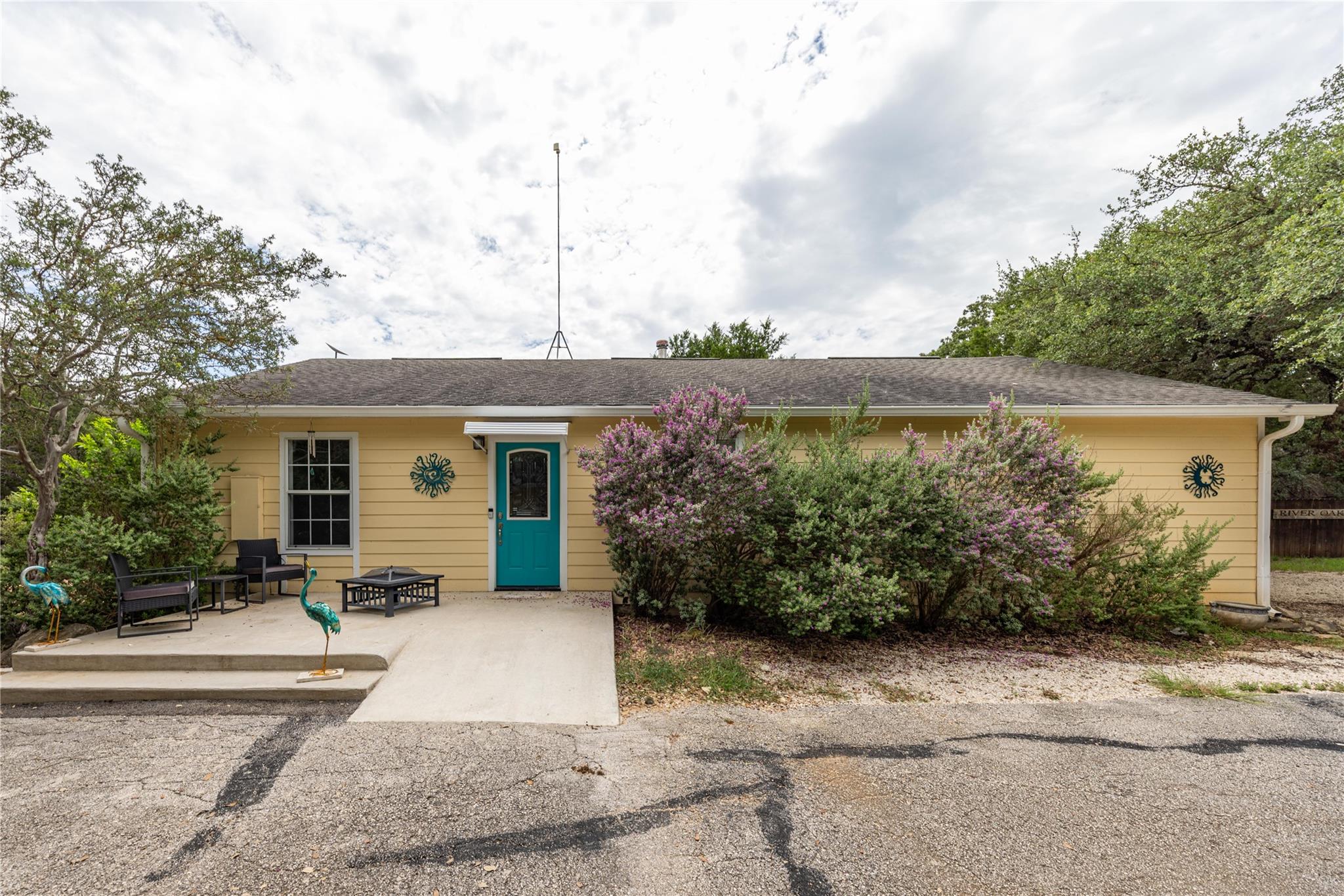 400 Unit A Oak Knob Dr #a Property Photo 1